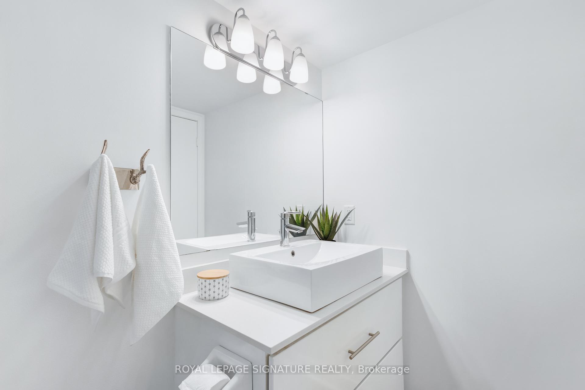 #716 - 1169 Queen St W, Toronto, ON M6J1J4 | 2 Bedroom 2 Bathroom Condo Apt | Image 18