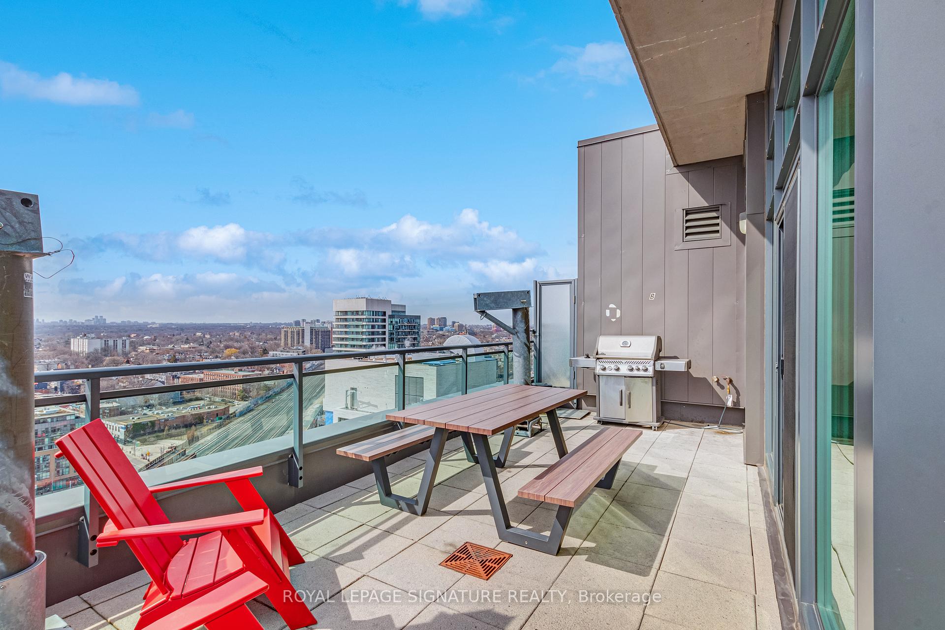 #716 - 1169 Queen St W, Toronto, ON M6J1J4 | 2 Bedroom 2 Bathroom Condo Apt | Image 33