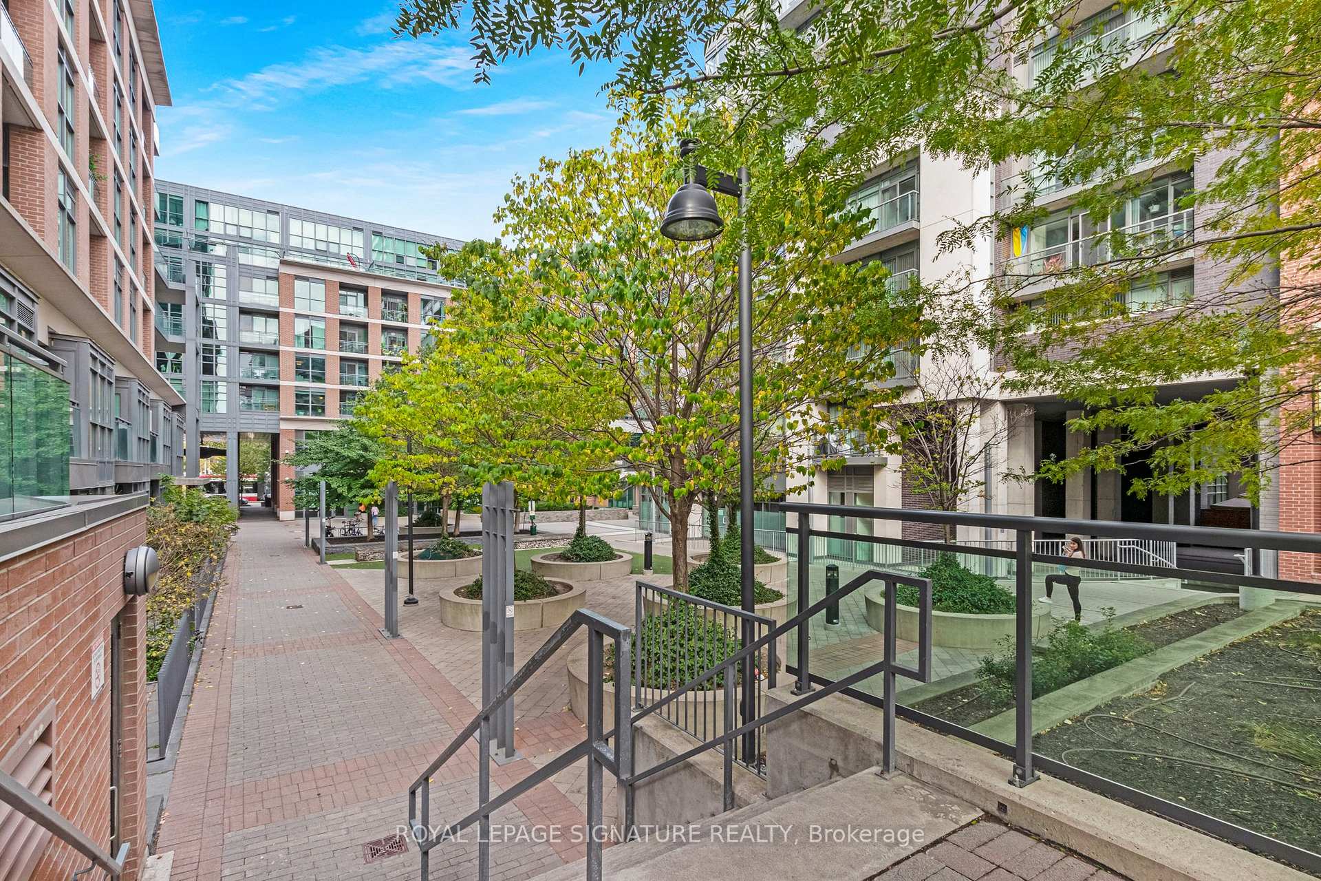 #716 - 1169 Queen St W, Toronto, ON M6J1J4 | 2 Bedroom 2 Bathroom Condo Apt | Image 36