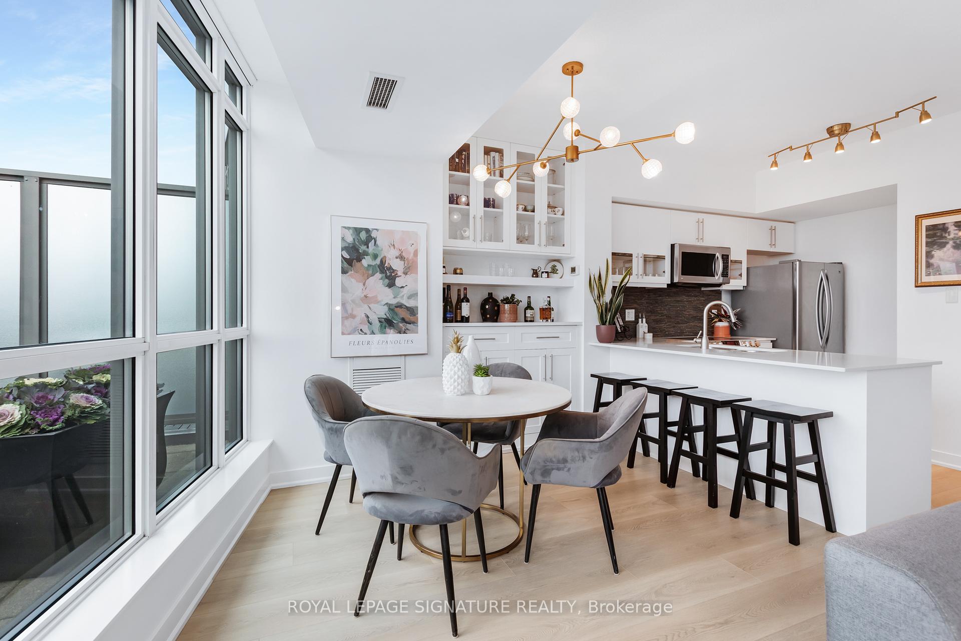 #716 - 1169 Queen St W, Toronto, ON M6J1J4 | 2 Bedroom 2 Bathroom Condo Apt | Image 7