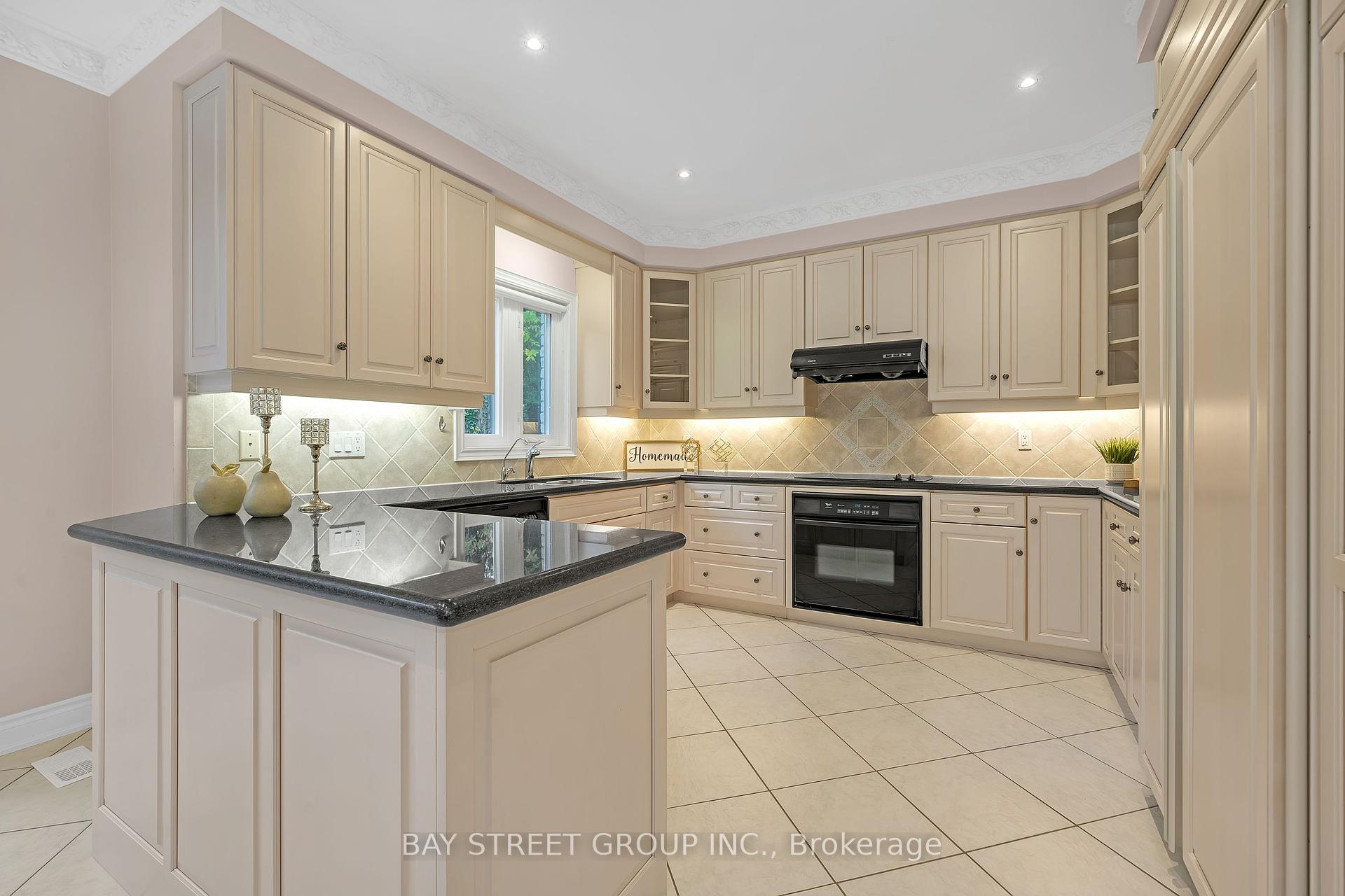 30 Creekside Rd, Toronto, ON M2M4E1 | 5 Bedroom 6 Bathroom Detached House | Image 13