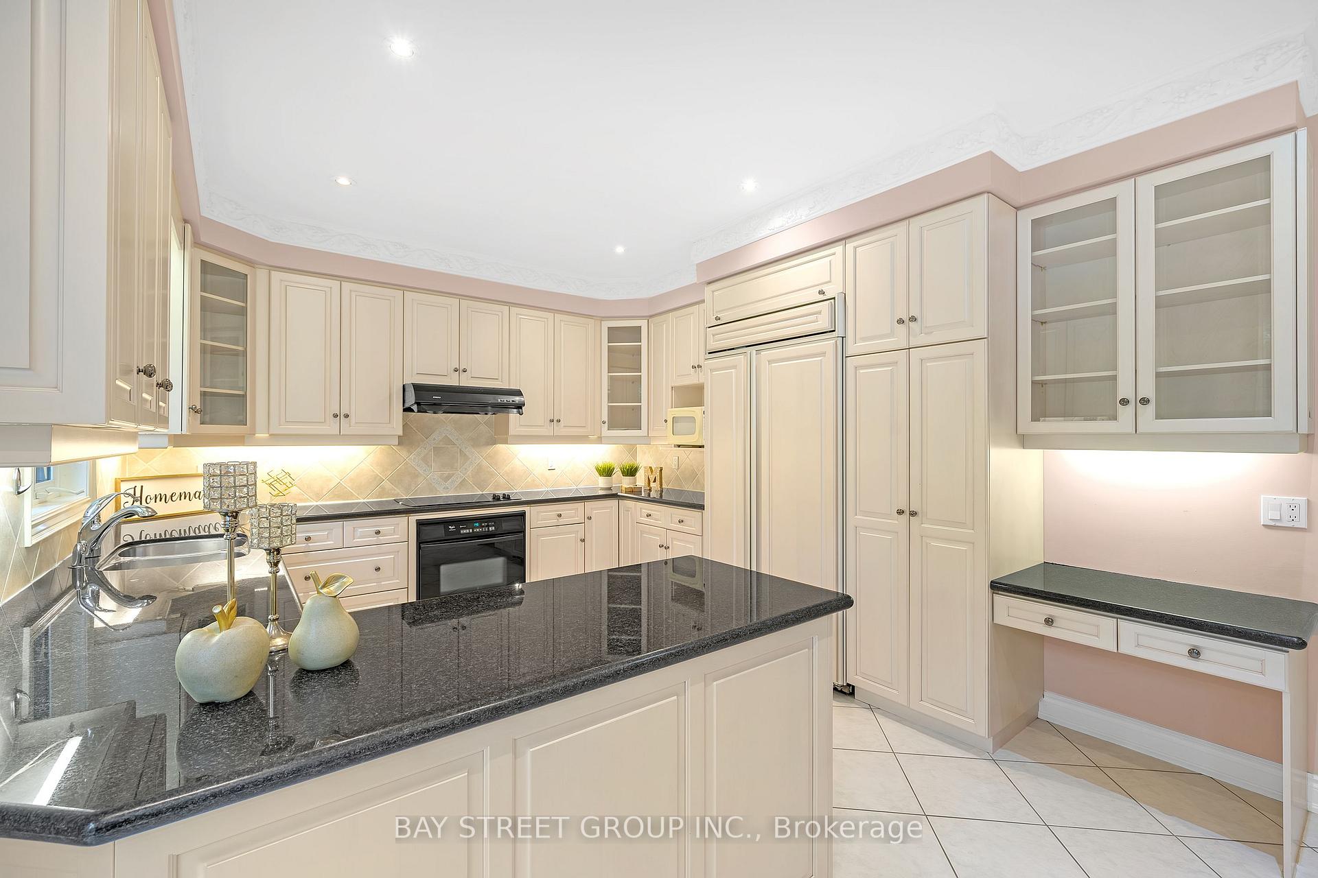 30 Creekside Rd, Toronto, ON M2M4E1 | 5 Bedroom 6 Bathroom Detached House | Image 14