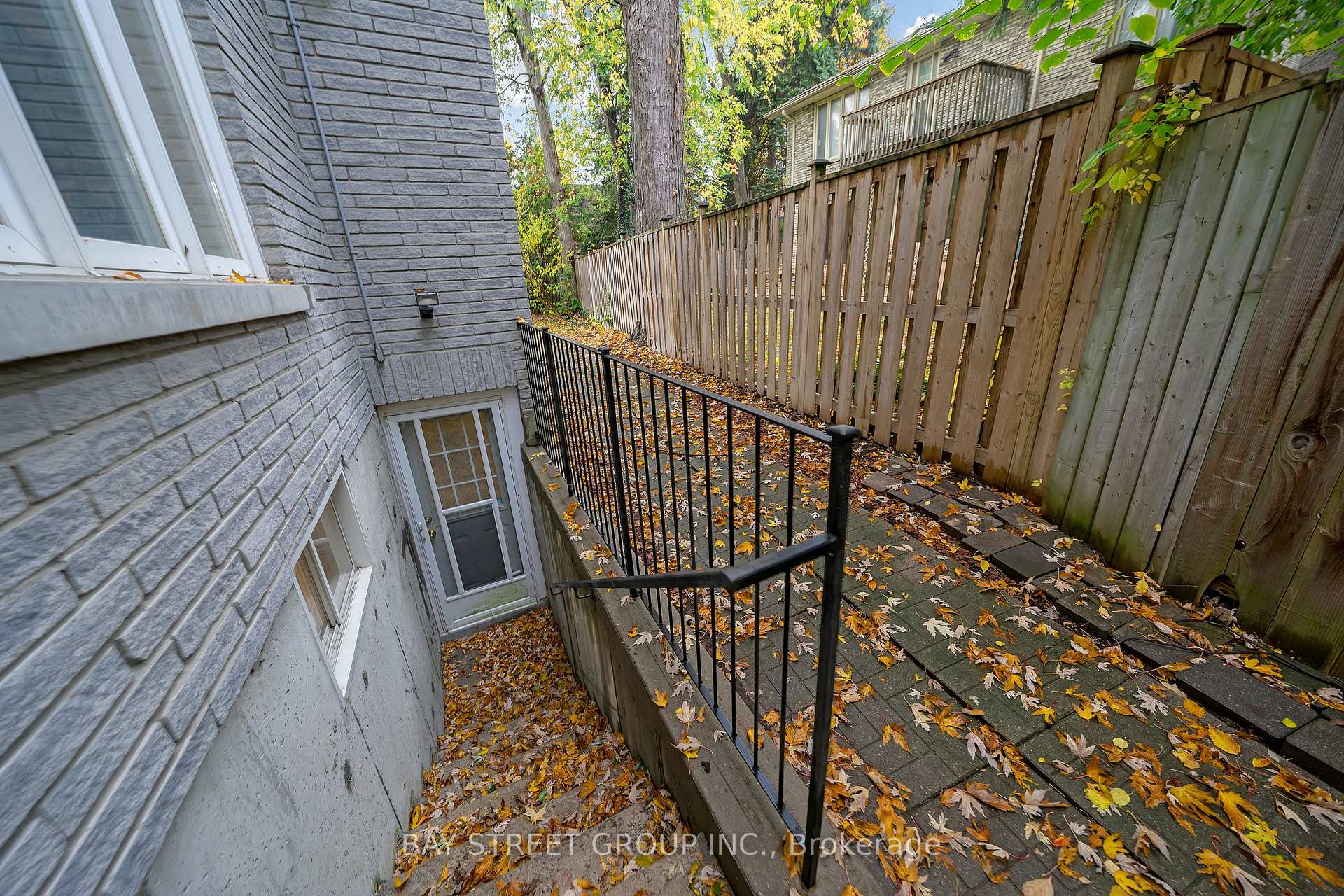 30 Creekside Rd, Toronto, ON M2M4E1 | 5 Bedroom 6 Bathroom Detached House | Image 38