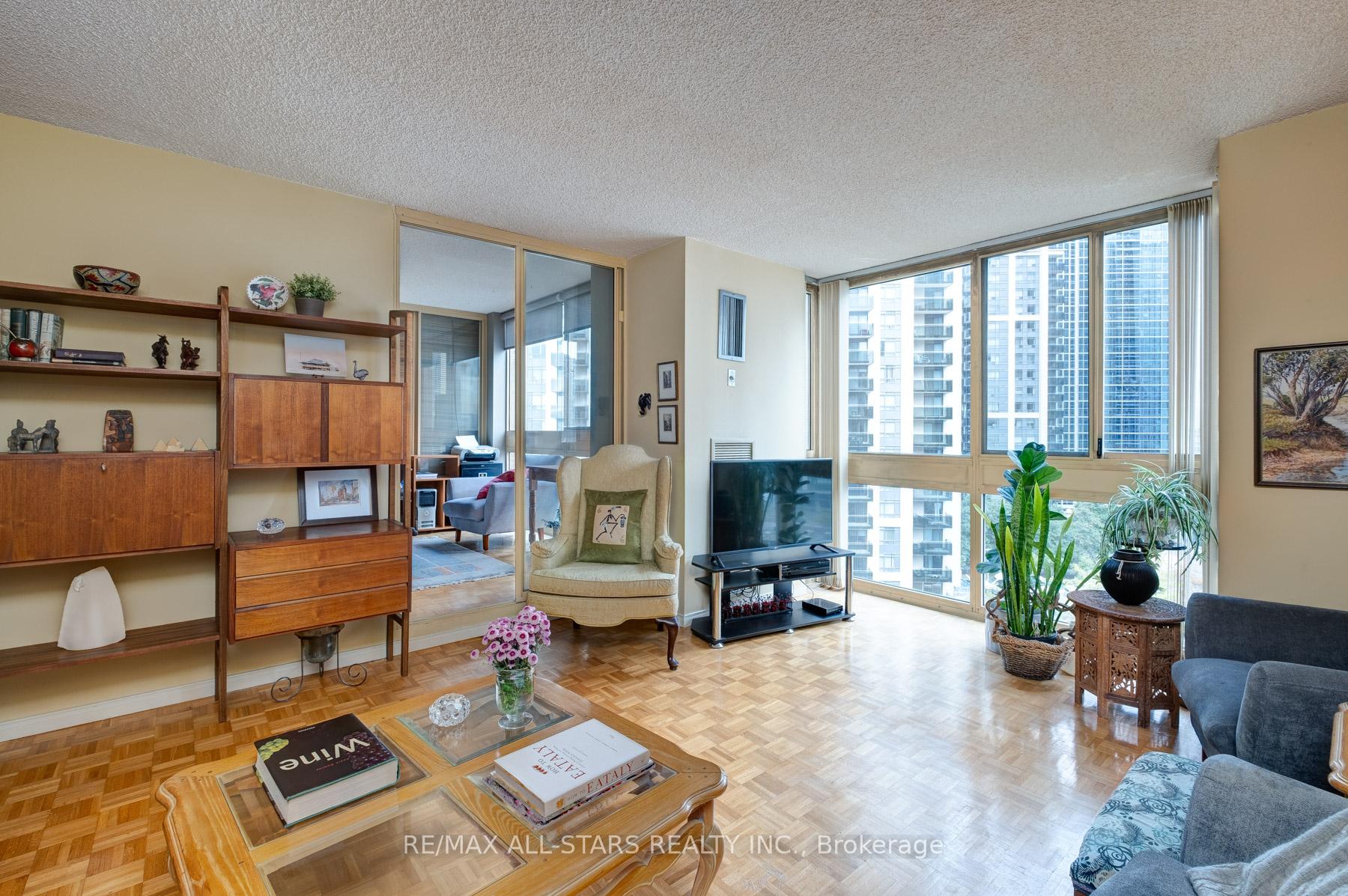 #804 - 131 Beecroft Rd, Toronto, ON M2N6G9 | 2 Bedroom 2 Bathroom Condo Apt | Image 17