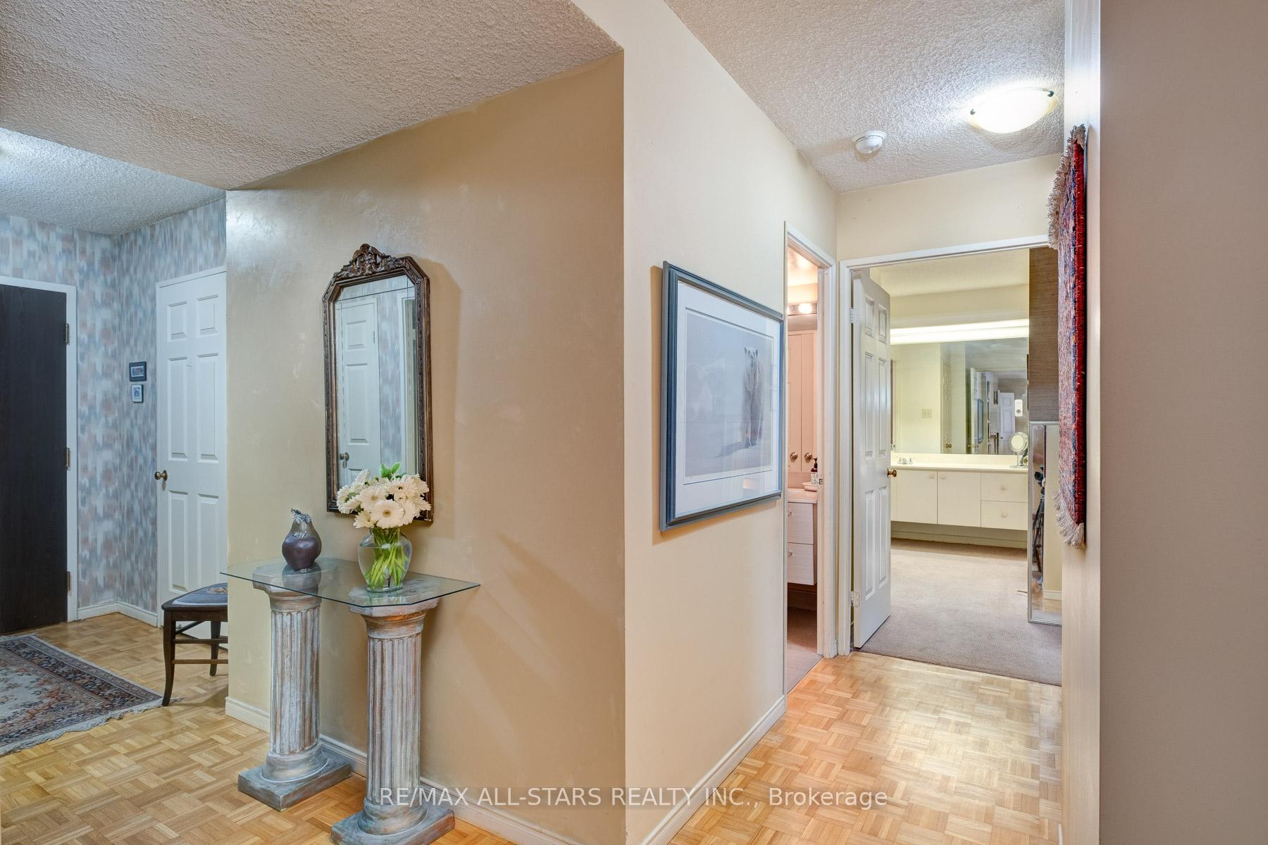 #804 - 131 Beecroft Rd, Toronto, ON M2N6G9 | 2 Bedroom 2 Bathroom Condo Apt | Image 20