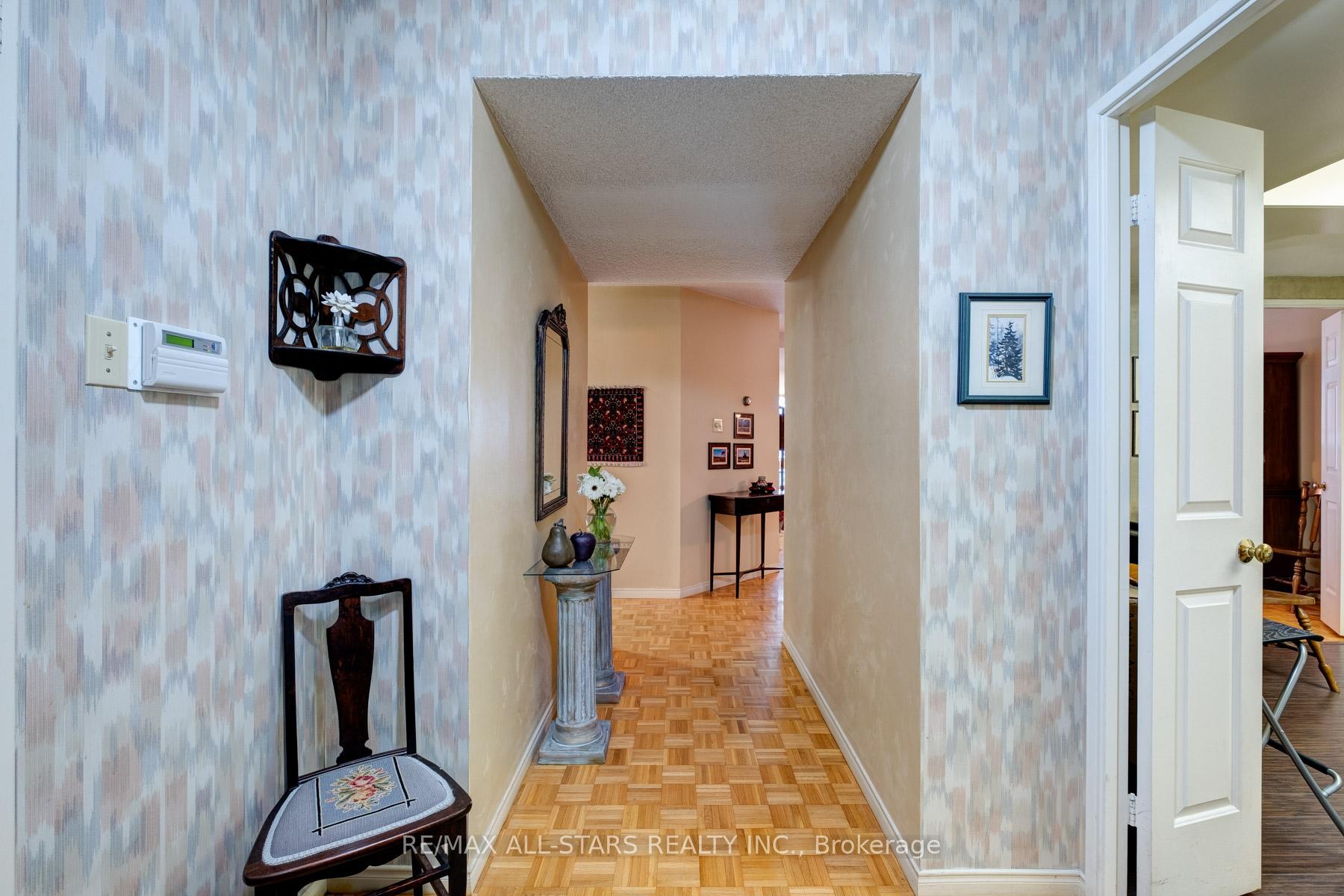 #804 - 131 Beecroft Rd, Toronto, ON M2N6G9 | 2 Bedroom 2 Bathroom Condo Apt | Image 21