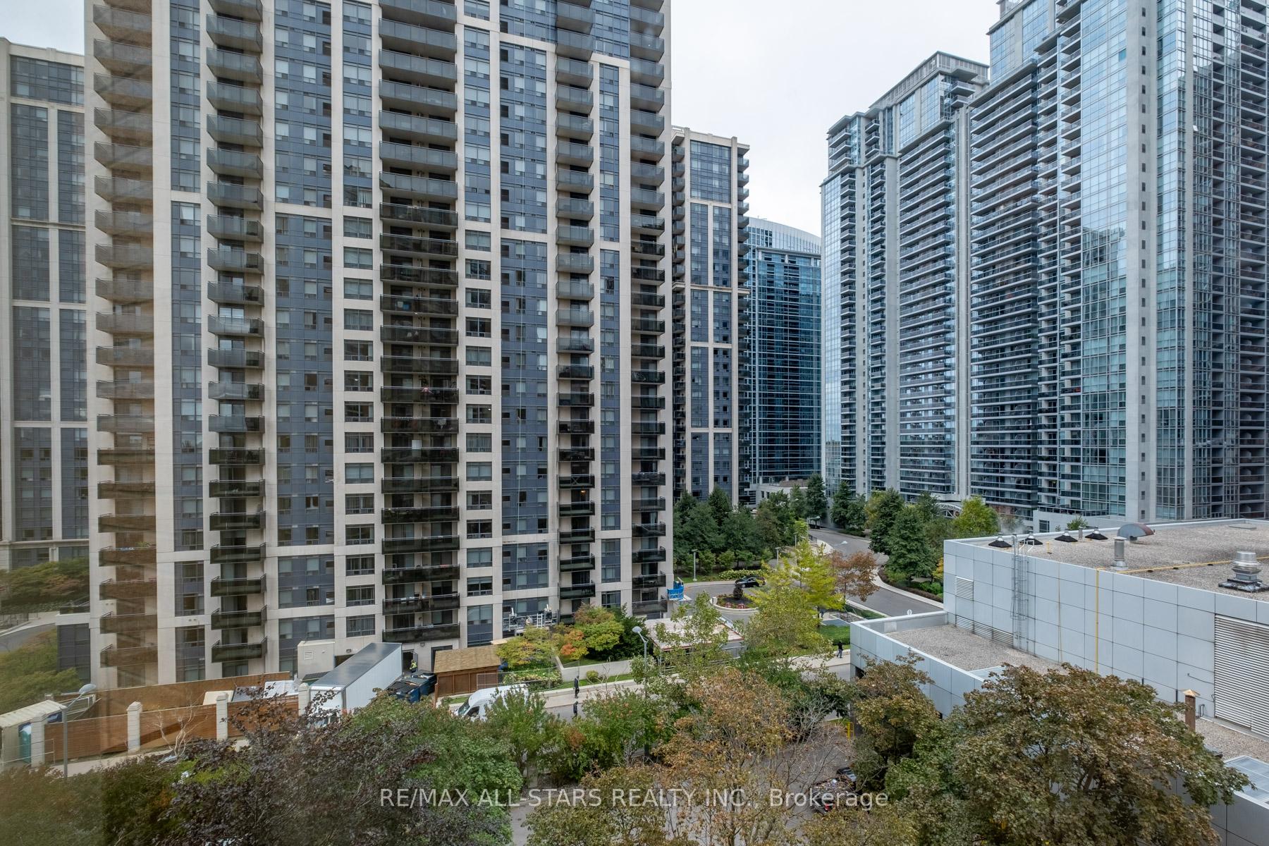 #804 - 131 Beecroft Rd, Toronto, ON M2N6G9 | 2 Bedroom 2 Bathroom Condo Apt | Image 5