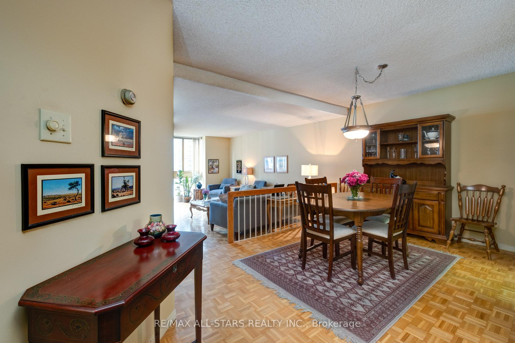 #804 - 131 Beecroft Rd, Toronto, ON M2N6G9 | 2 Bedroom 2 Bathroom Condo Apt | Image 6