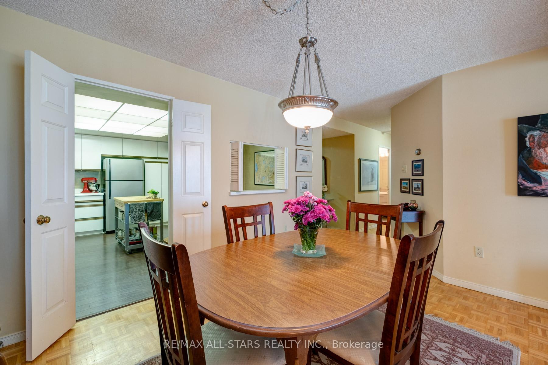 #804 - 131 Beecroft Rd, Toronto, ON M2N6G9 | 2 Bedroom 2 Bathroom Condo Apt | Image 8