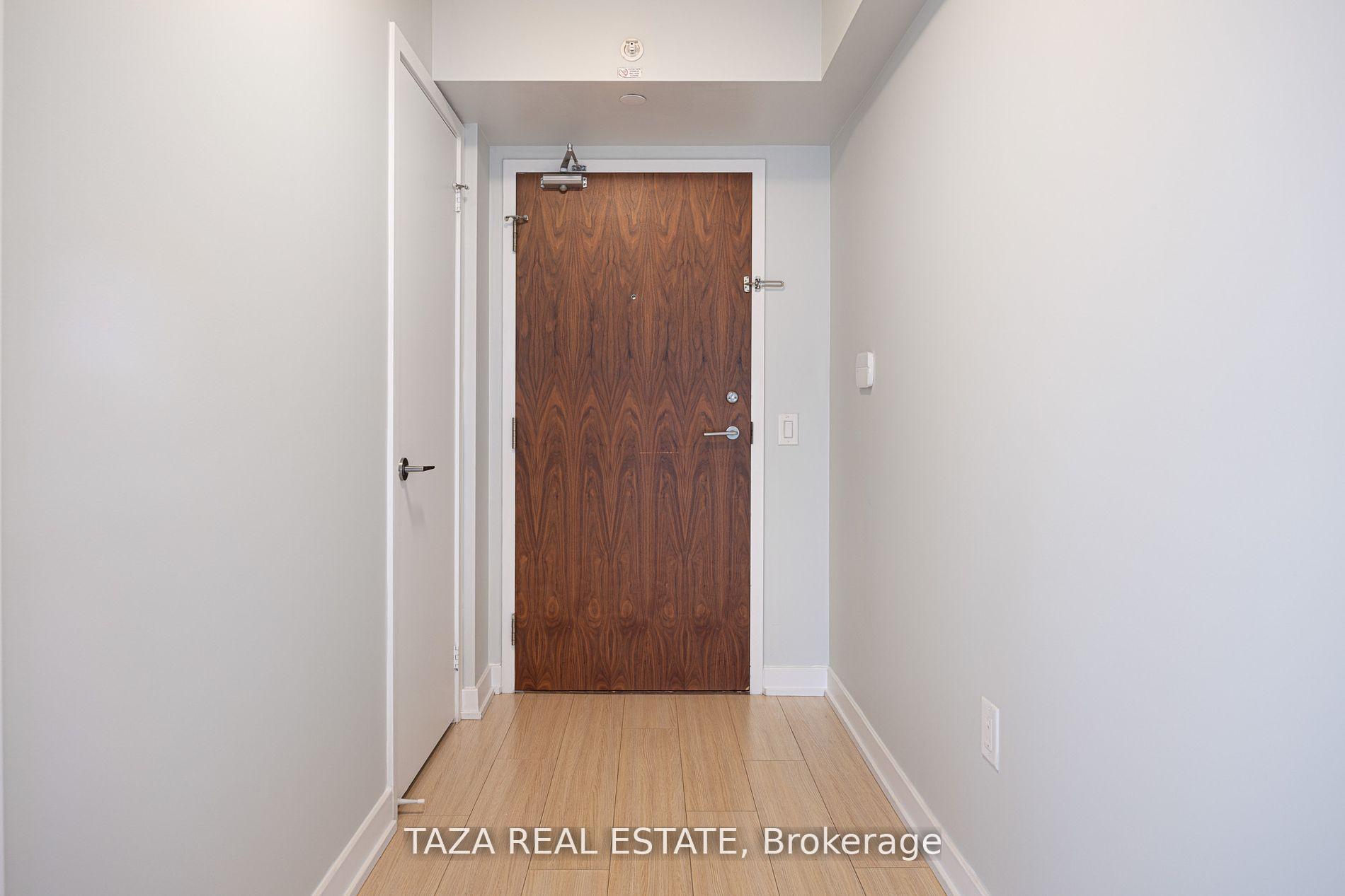 #1006 - 85 Queens Wharf Rd, Toronto, ON M5V0J9 | 3 Bedroom 2 Bathroom Condo Apt | Image 2