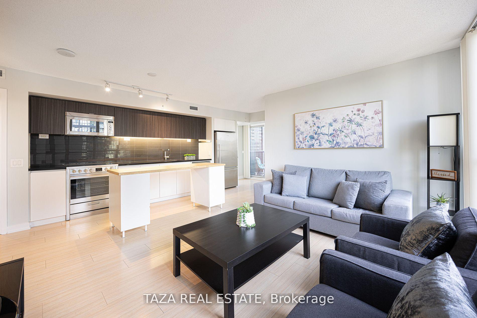 #1006 - 85 Queens Wharf Rd, Toronto, ON M5V0J9 | 3 Bedroom 2 Bathroom Condo Apt | Image 7