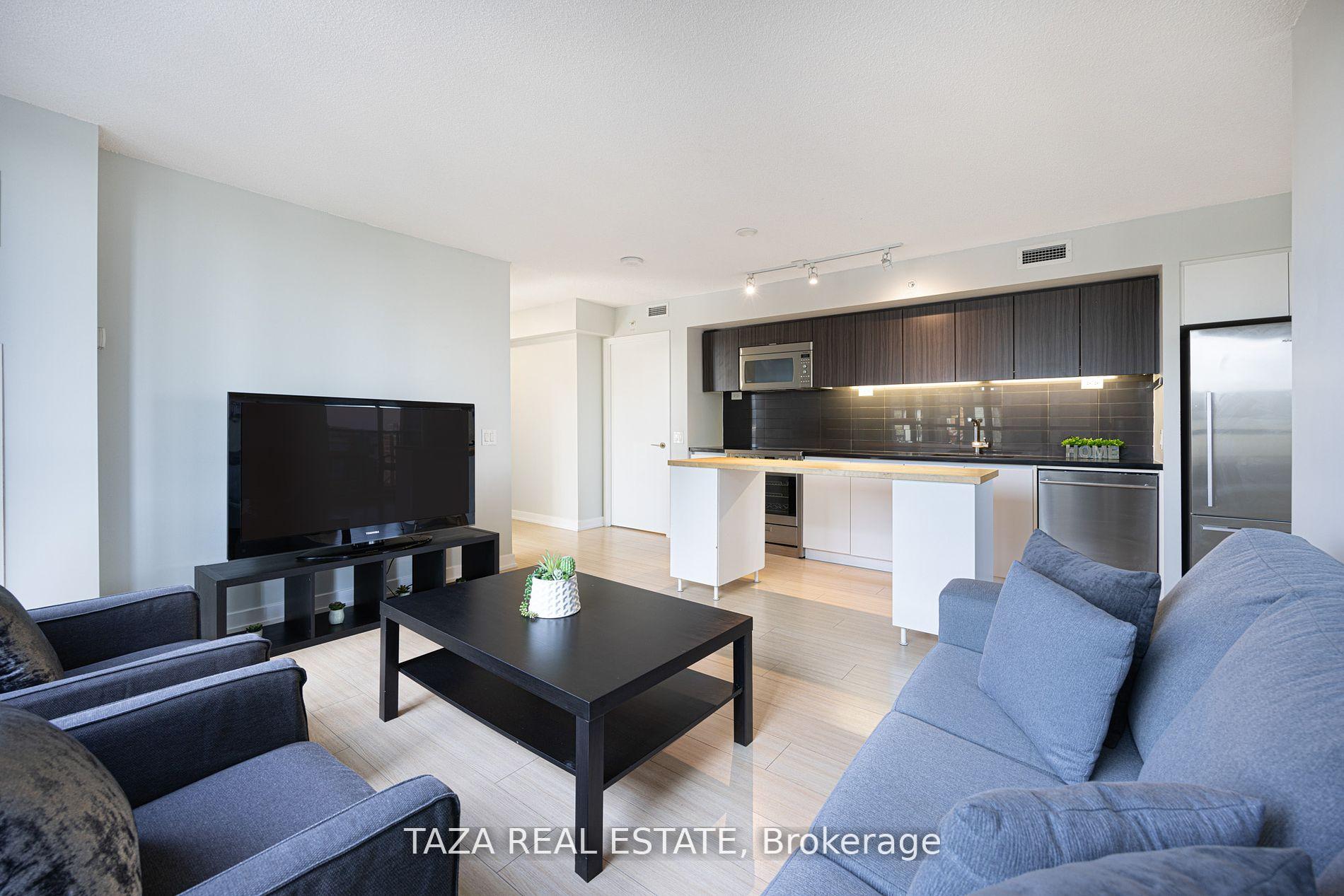 #1006 - 85 Queens Wharf Rd, Toronto, ON M5V0J9 | 3 Bedroom 2 Bathroom Condo Apt | Image 8