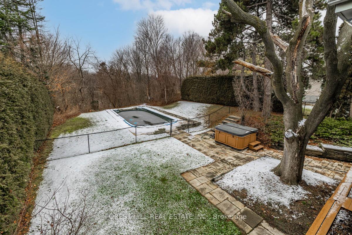 42 Heathview Ave, Toronto, ON M2K2C1 | 4 Bedroom 3 Bathroom Detached House | Image 24