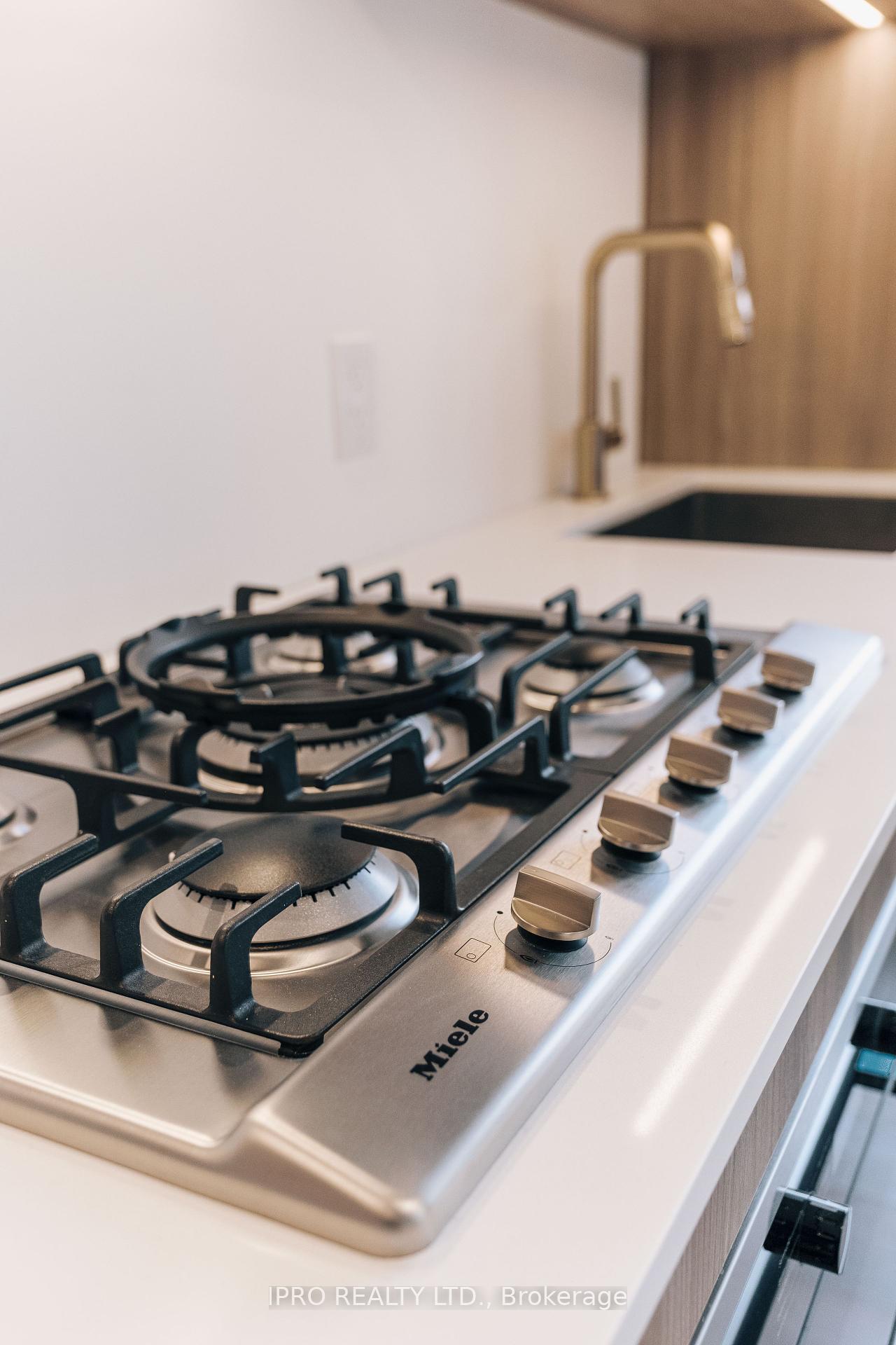 #903 - 123 Portland St, Toronto, ON M5V2N4 | 3 Bedroom 4 Bathroom Condo Apt | Image 15