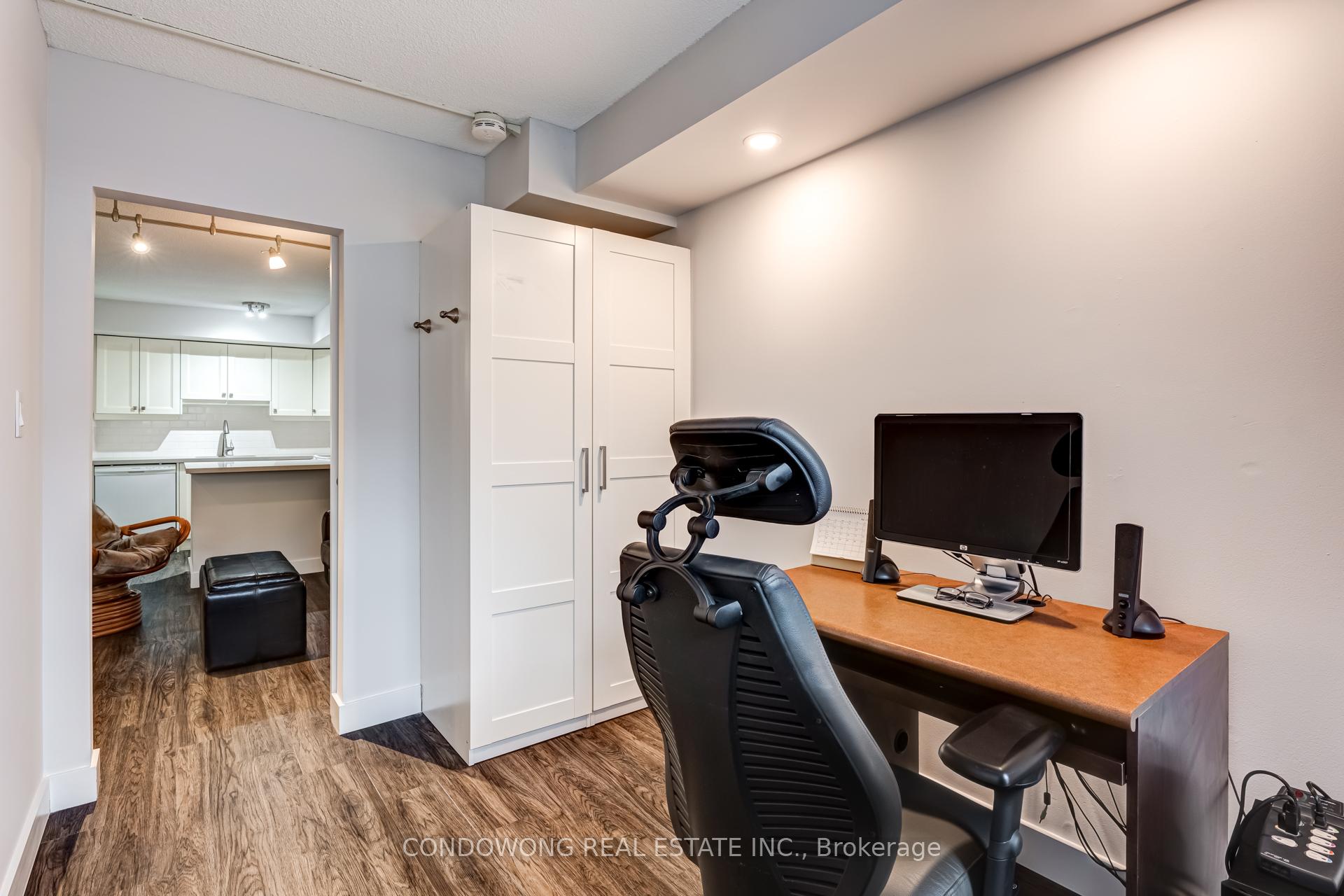 #501 - 25 The Esplanade, Toronto, ON M5E1W5 | 2 Bedroom 1 Bathroom Condo Apt | Image 13