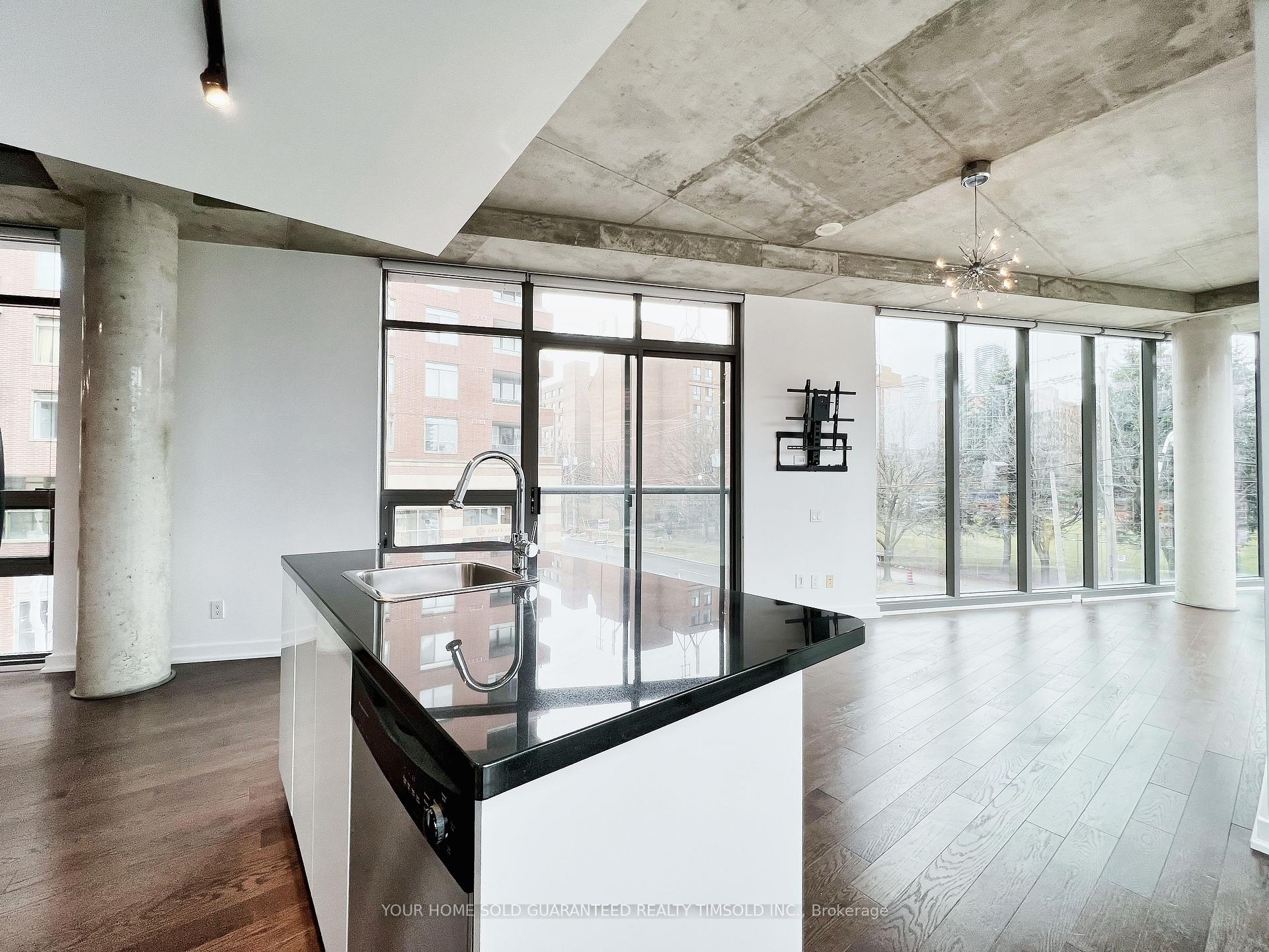 #212 - 33 Mill St, Toronto, ON M5A3R3 | 2 Bedroom 2 Bathroom Condo Apt | Image 6