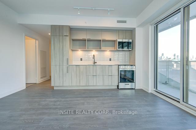 #401 - 60 Tannery Rd, Toronto, ON M5A0S8 | 2 Bedroom 2 Bathroom Condo Apt | Image 11