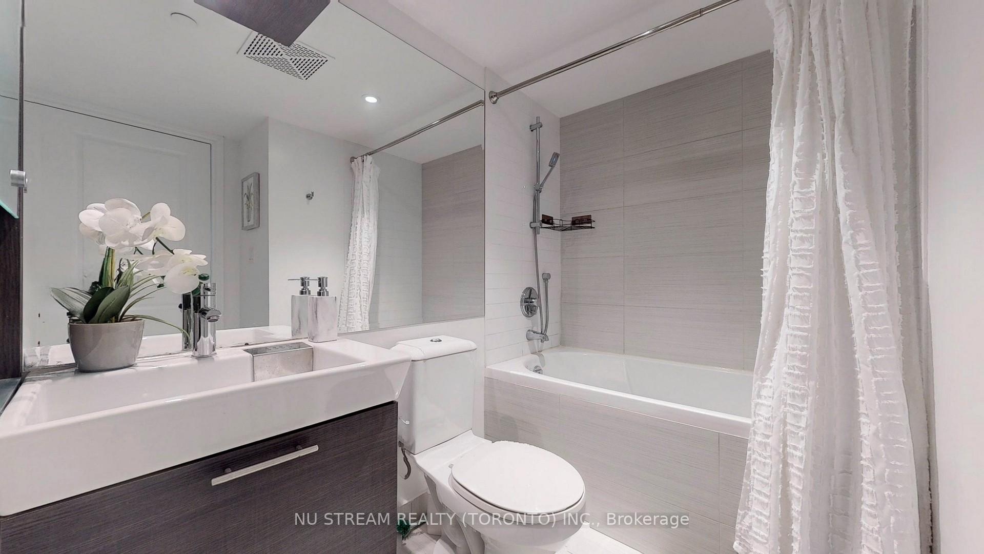 #4812 - 386 Yonge St, Toronto, ON M5B0A5 | 1 Bedroom 1 Bathroom Condo Apt | Image 11