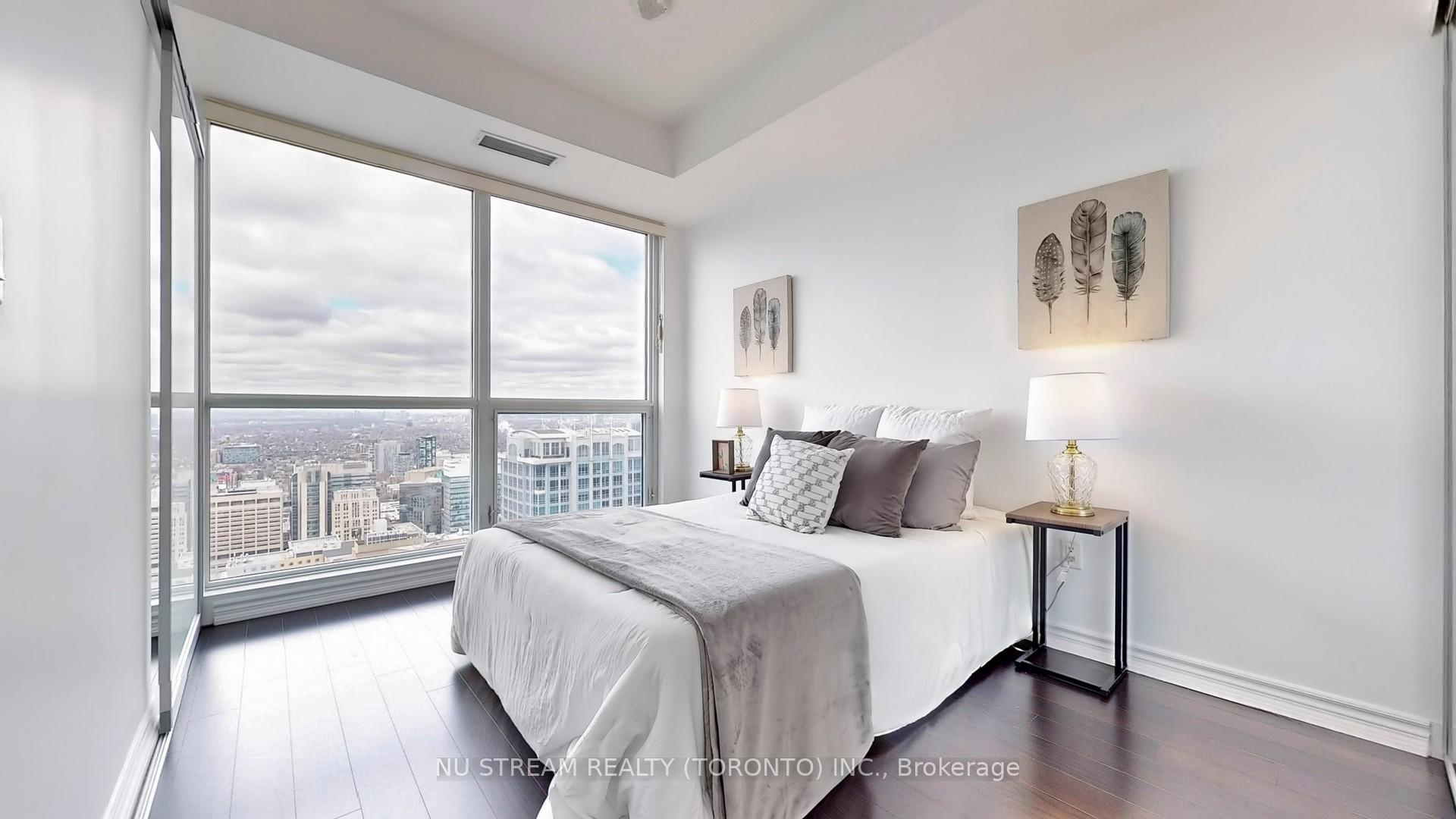 #4812 - 386 Yonge St, Toronto, ON M5B0A5 | 1 Bedroom 1 Bathroom Condo Apt | Image 9