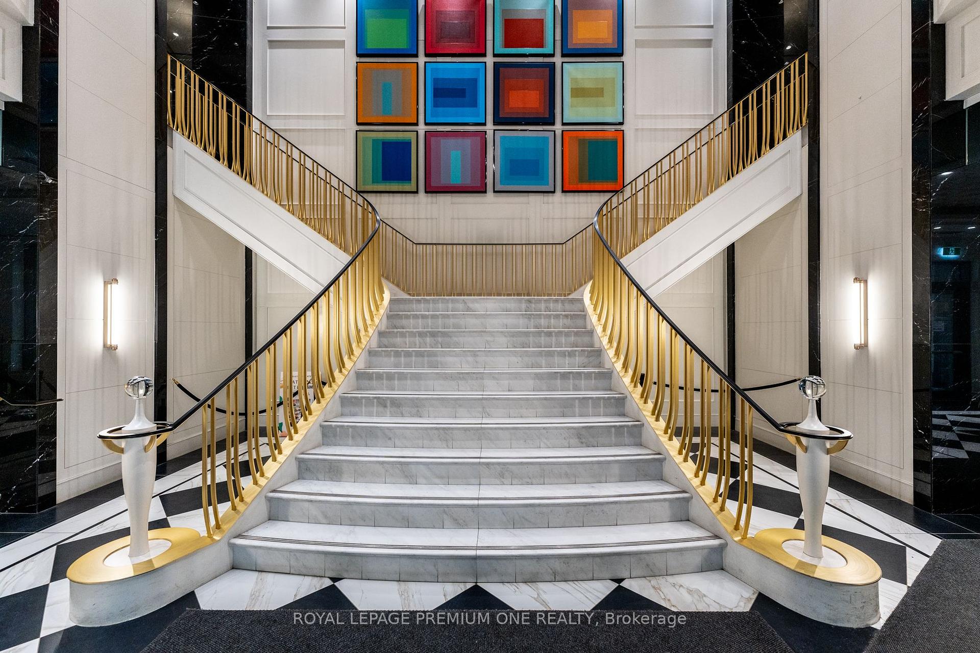 #2019 - 955 Bay St, Toronto, ON M5S0C6 | 1 Bedroom 1 Bathroom Condo Apt | Image 2