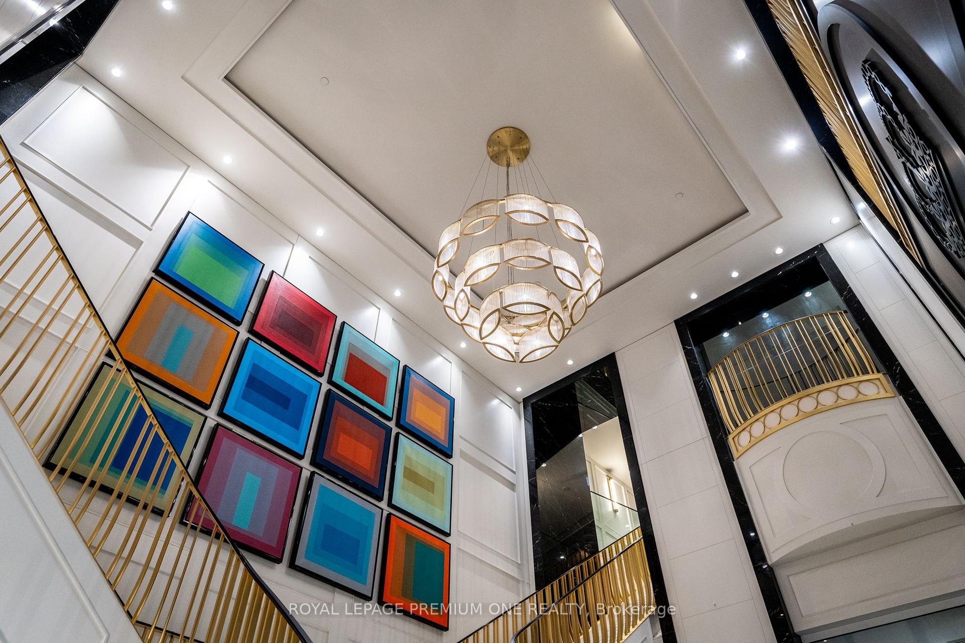 #2019 - 955 Bay St, Toronto, ON M5S0C6 | 1 Bedroom 1 Bathroom Condo Apt | Image 3