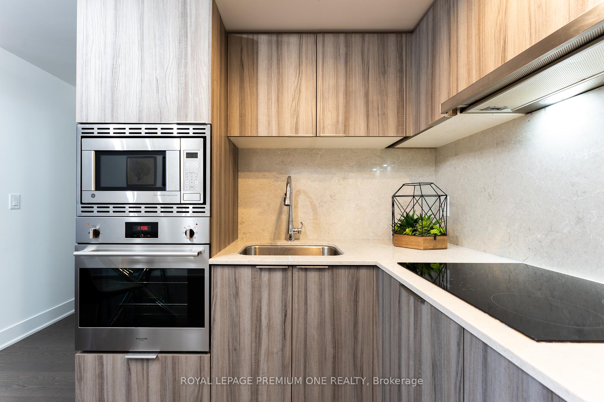 #2019 - 955 Bay St, Toronto, ON M5S0C6 | 1 Bedroom 1 Bathroom Condo Apt | Image 8