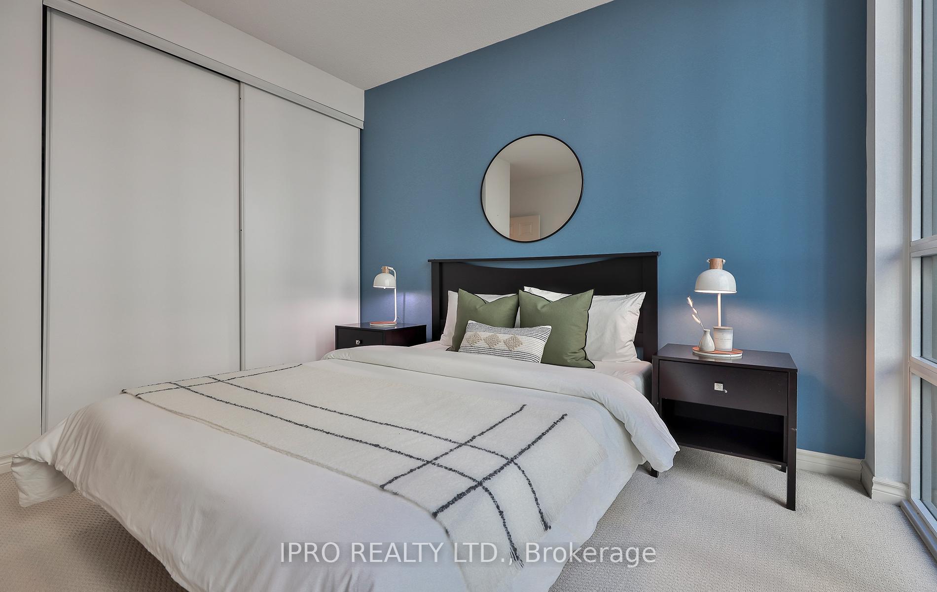 #211 - 19 Grand Trunk Cres, Toronto, ON M5J3A3 | 2 Bedroom 2 Bathroom Condo Apt | Image 17