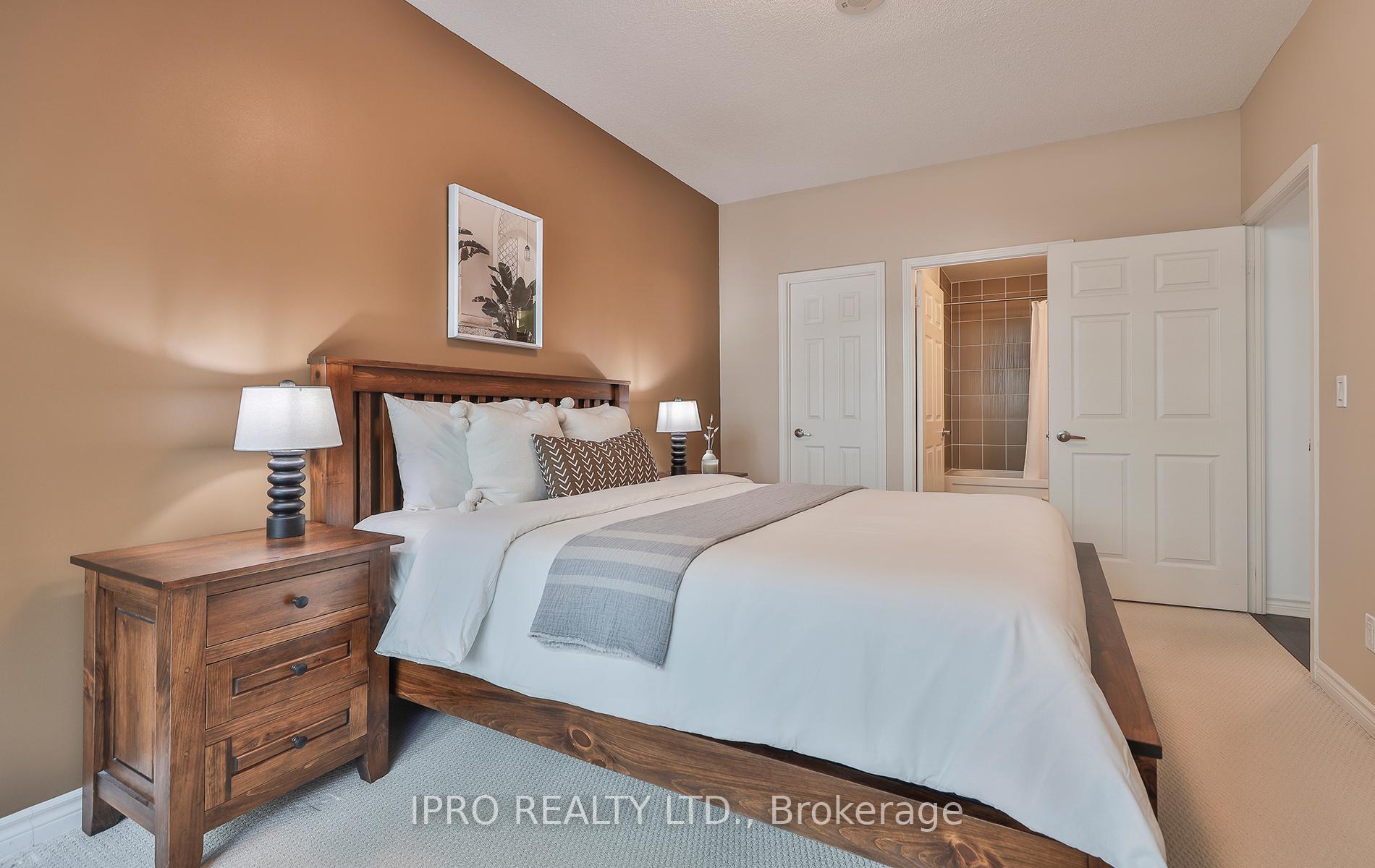#211 - 19 Grand Trunk Cres, Toronto, ON M5J3A3 | 2 Bedroom 2 Bathroom Condo Apt | Image 21