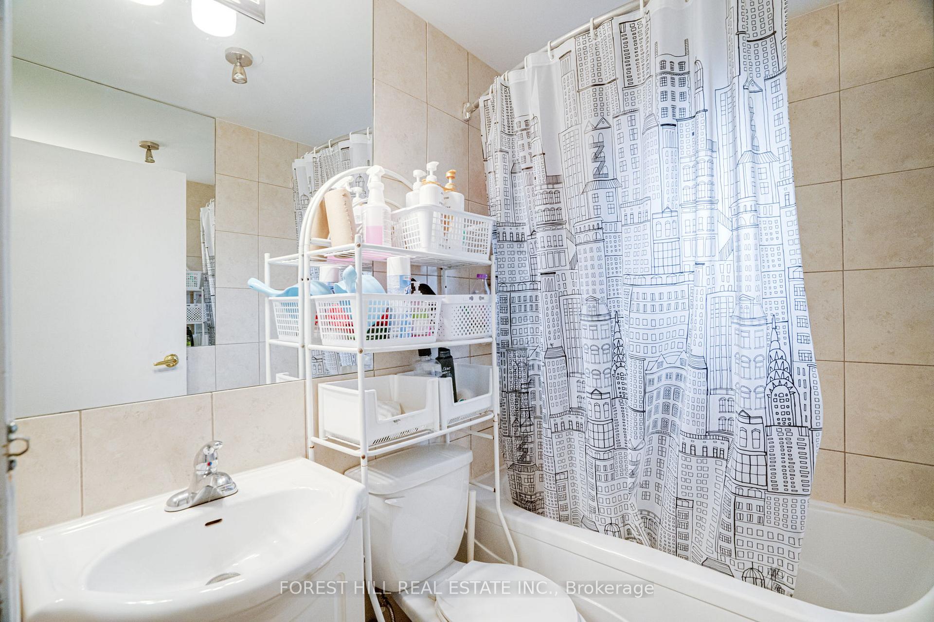 19 MCALLISTER Rd, Toronto, ON M3H2N1 | 3 Bedroom 2 Bathroom Detached House | Image 10