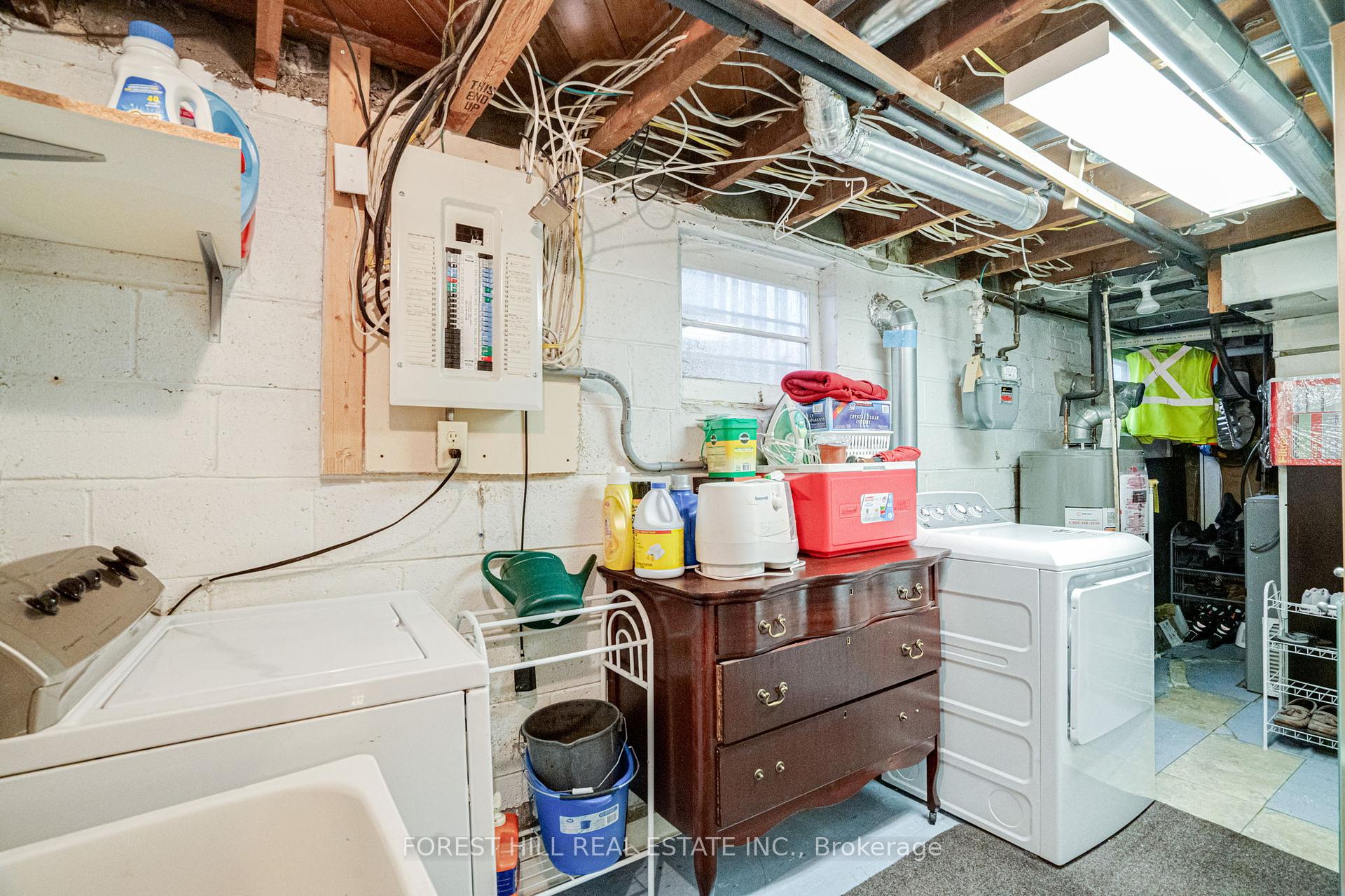 19 MCALLISTER Rd, Toronto, ON M3H2N1 | 3 Bedroom 2 Bathroom Detached House | Image 14