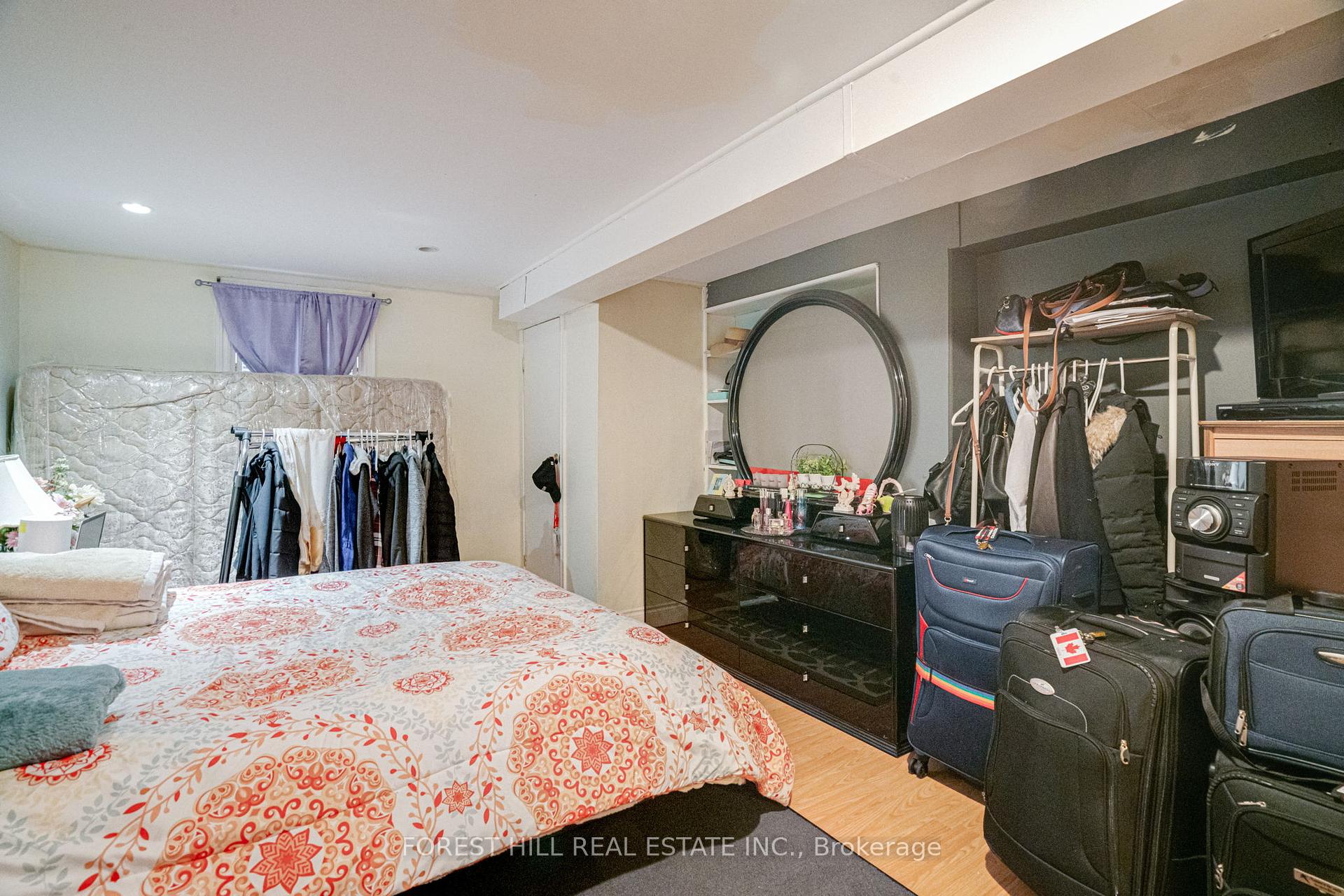 19 MCALLISTER Rd, Toronto, ON M3H2N1 | 3 Bedroom 2 Bathroom Detached House | Image 16