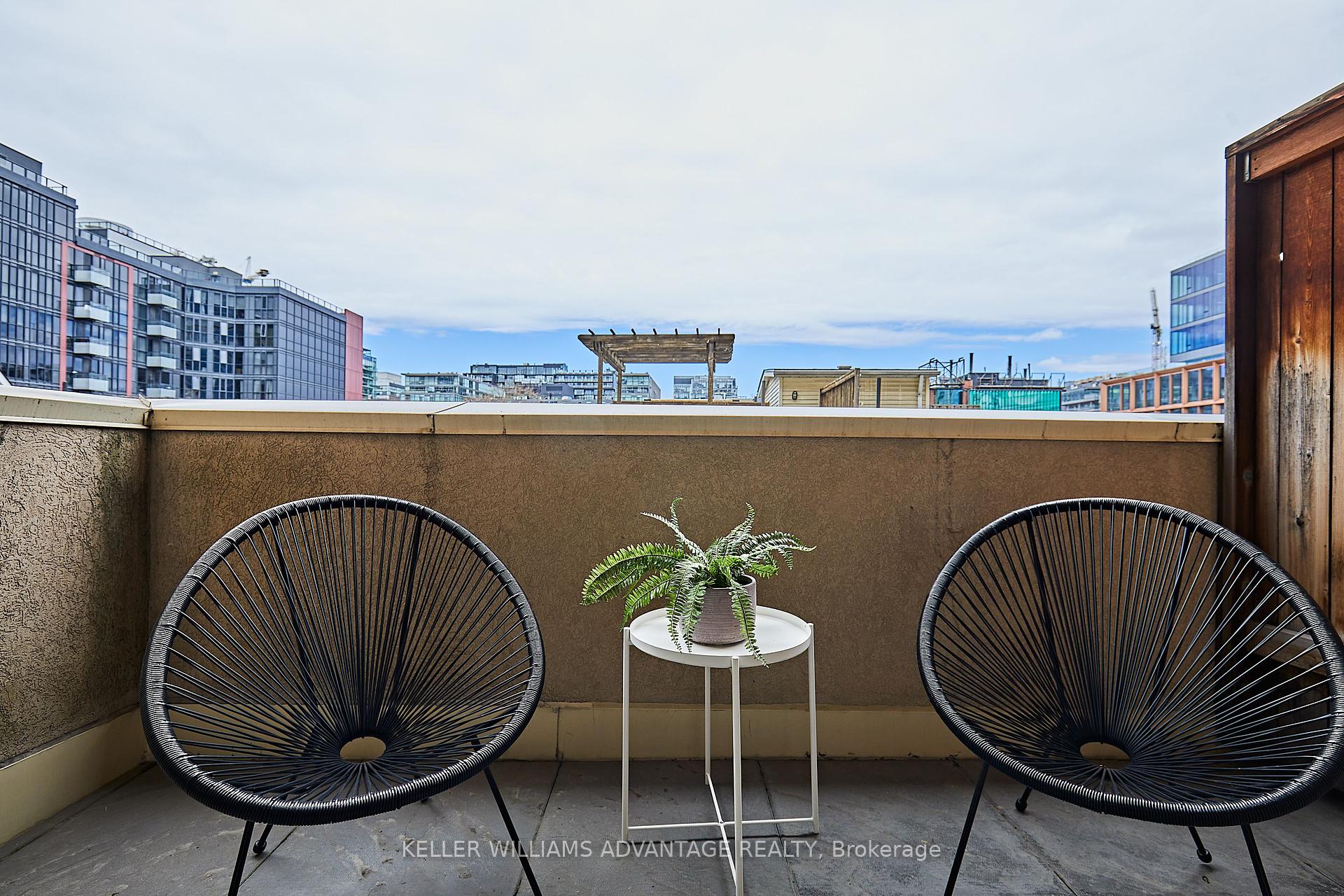 #423 - 550 Front St W, Toronto, ON M5V3N5 | 1 Bedroom 1 Bathroom Condo Apt | Image 12