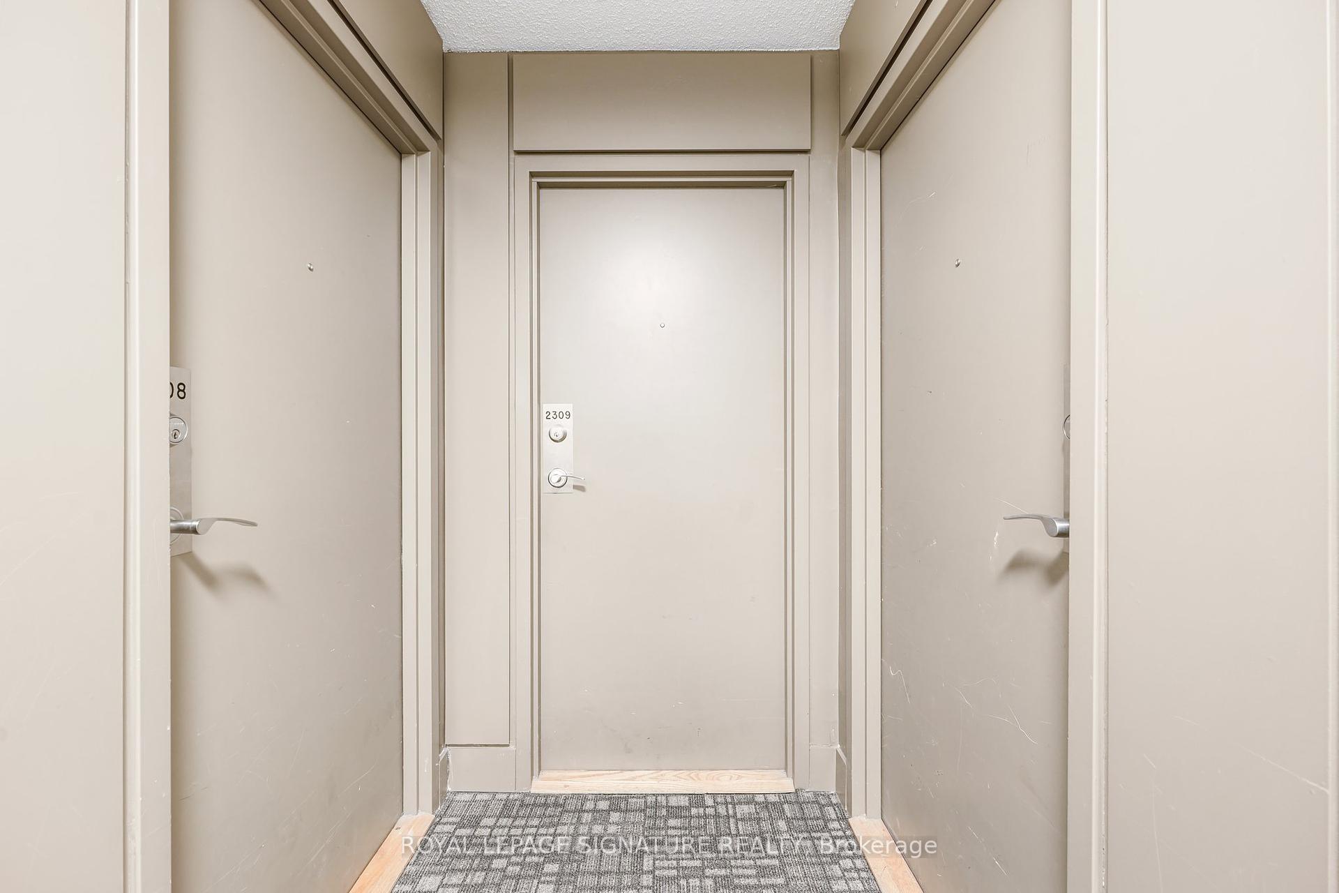 #2309 - 381 Front St, Toronto, ON M5V3R8 | 1 Bedroom 1 Bathroom Condo Apt | Image 3