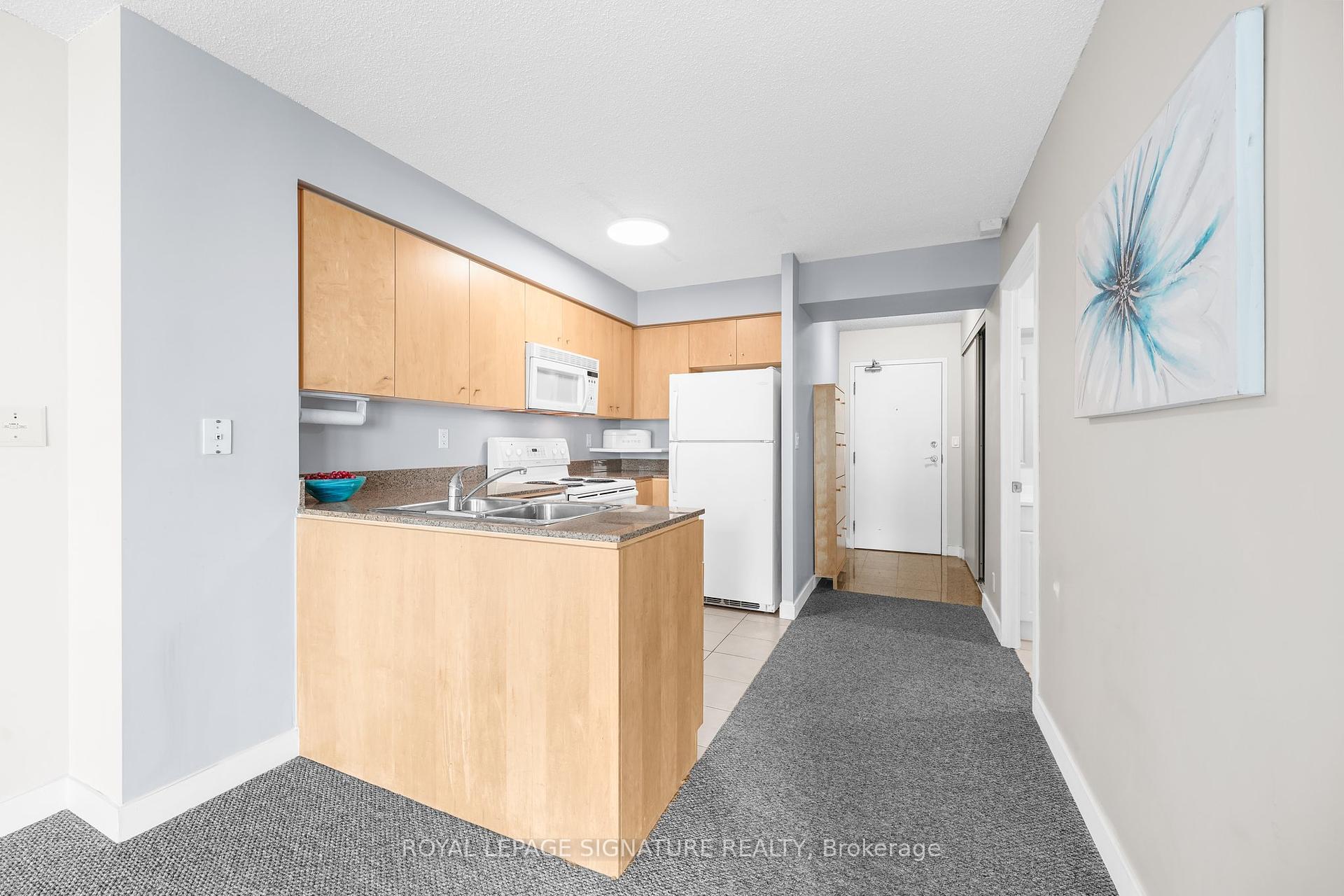 #2309 - 381 Front St, Toronto, ON M5V3R8 | 1 Bedroom 1 Bathroom Condo Apt | Image 9