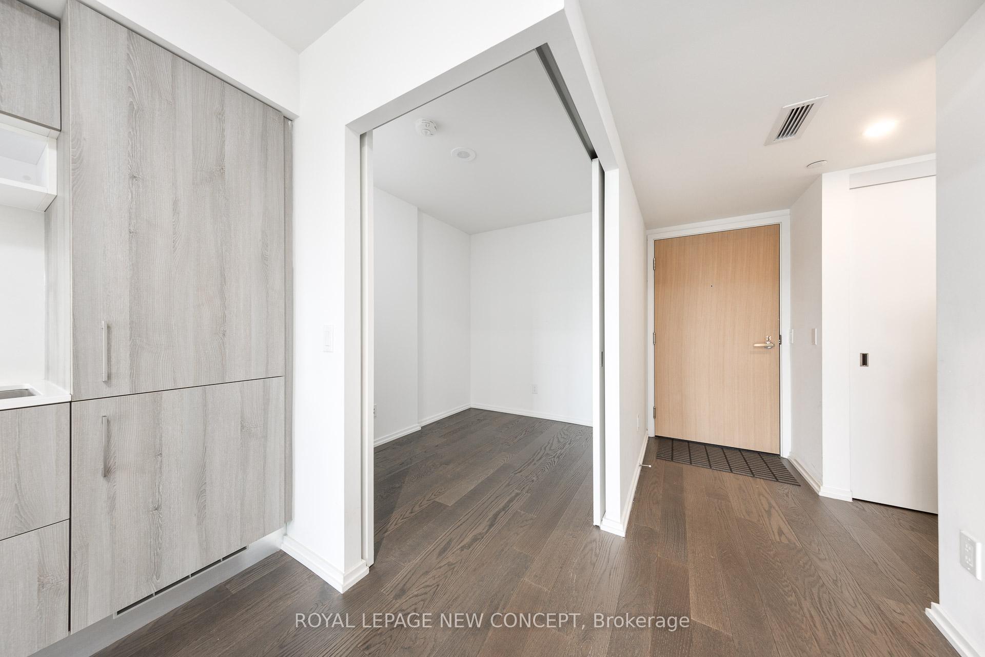 #830 - 8 Hillsdale Ave, Toronto, ON M4S0B2 | 1 Bedroom 2 Bathroom Condo Apt | Image 3