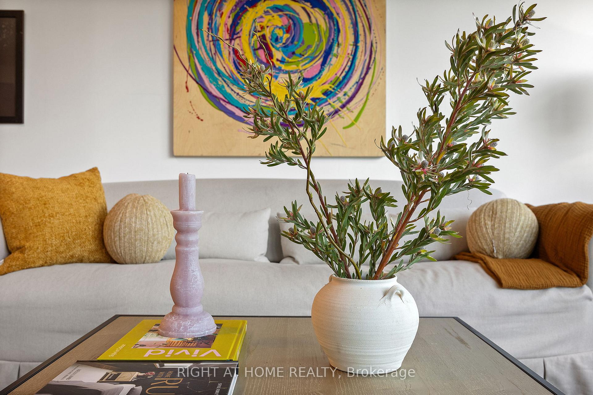 #419 - 215 Fort York Blvd, Toronto, ON M5V4A2 | 2 Bedroom 2 Bathroom Condo Apt | Image 4