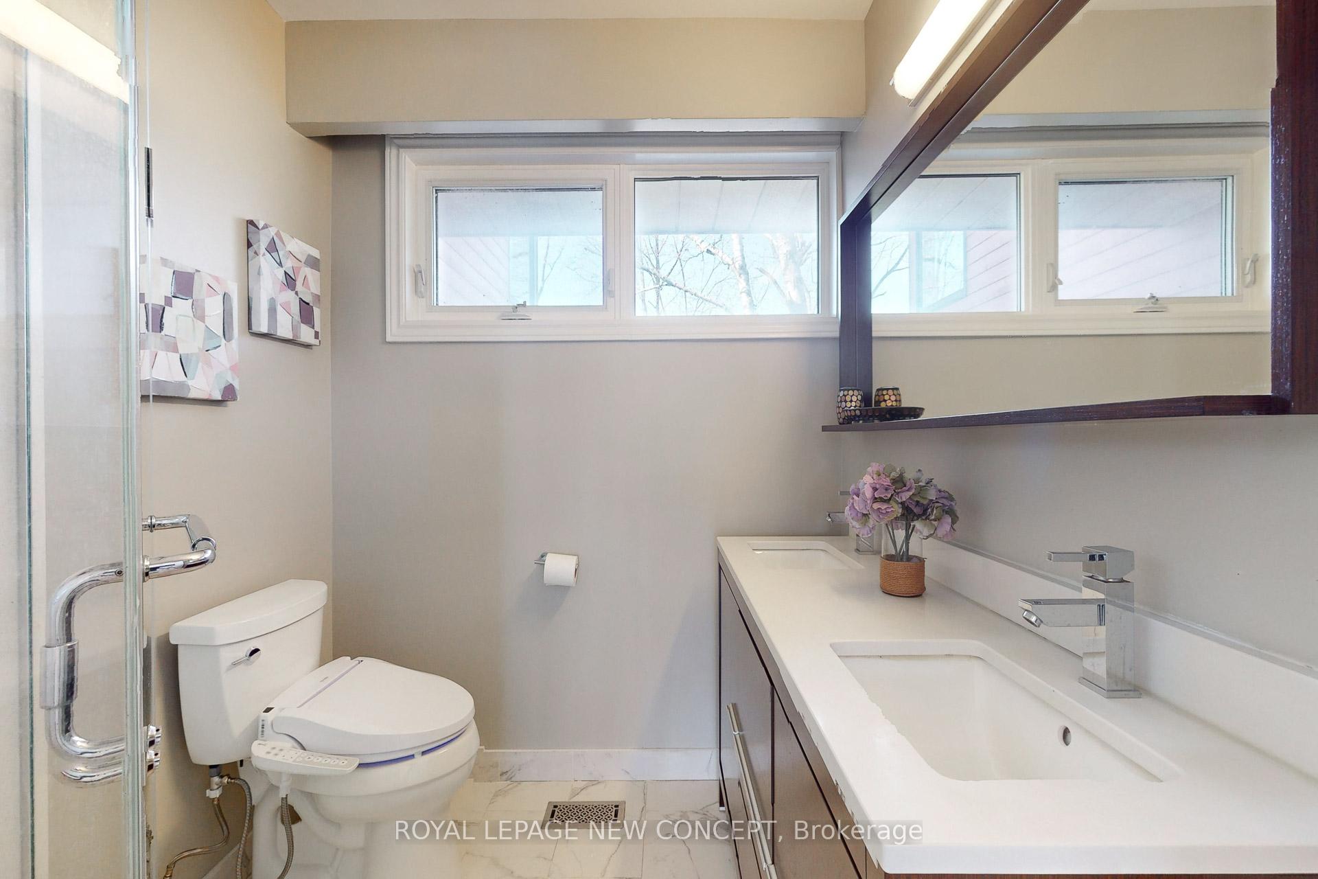 24 Fleetwell Crt, Toronto, ON M2R1L3 | 4 Bedroom 3 Bathroom Detached House | Image 13