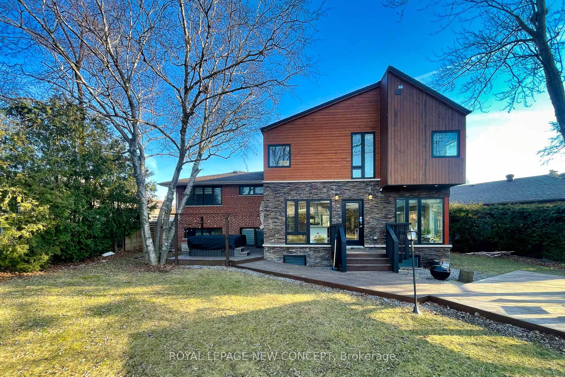 24 Fleetwell Crt, Toronto, ON M2R1L3 | 4 Bedroom 3 Bathroom Detached House | Image 25