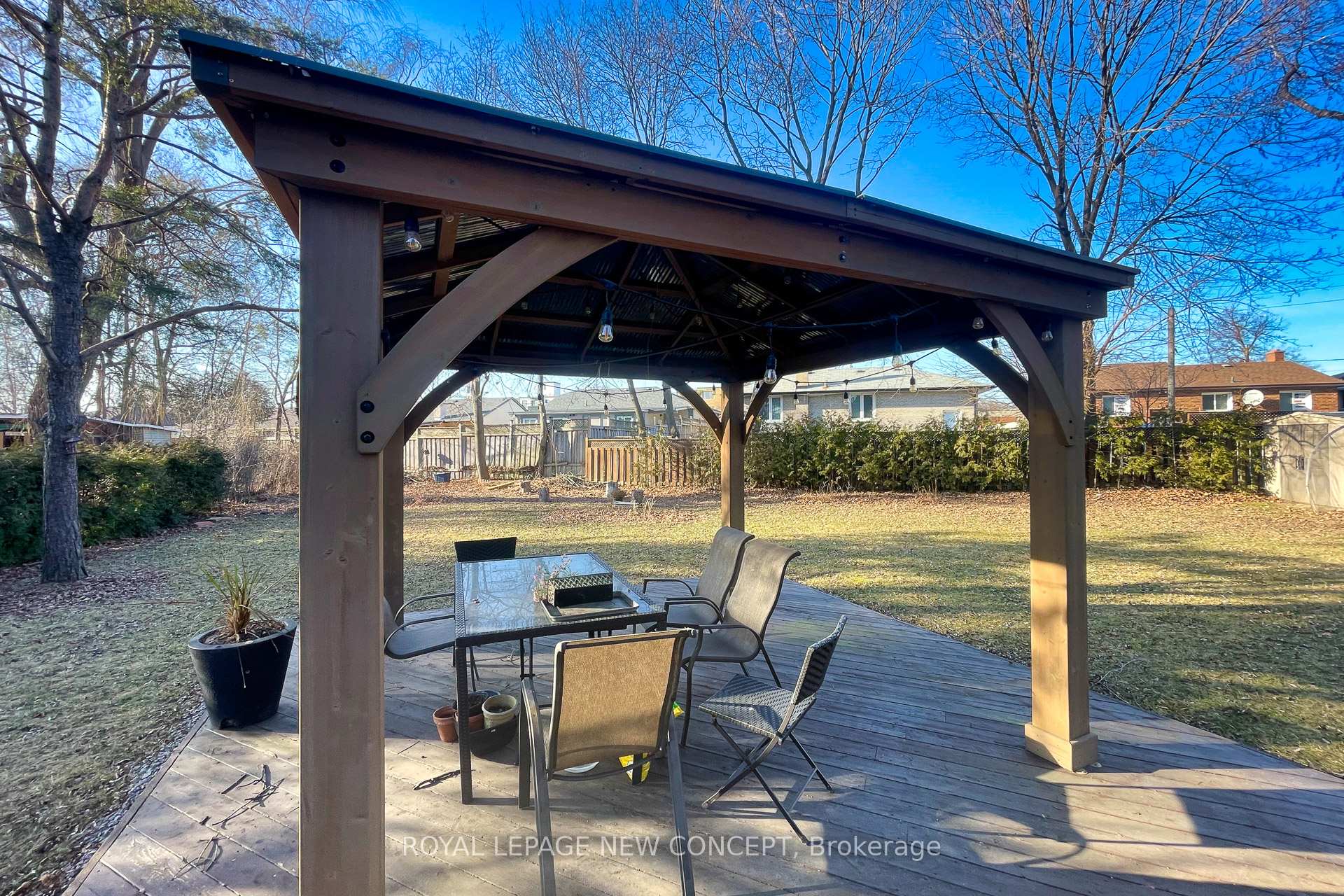 24 Fleetwell Crt, Toronto, ON M2R1L3 | 4 Bedroom 3 Bathroom Detached House | Image 27