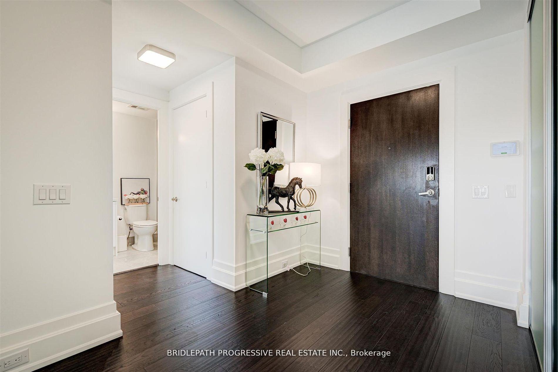 #401 - 3 Southvale Dr, Toronto, ON M4G1G2 | 2 Bedroom 2 Bathroom Condo Apt | Image 4