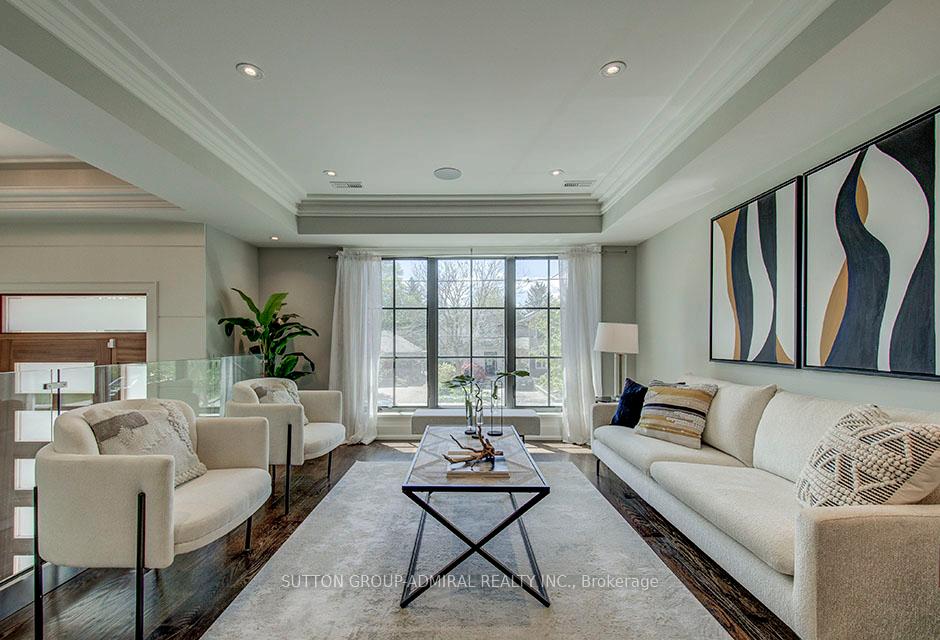 100 Parklea Dr, Toronto, ON M4G2J8 | 4 Bedroom 6 Bathroom Detached House | Image 11