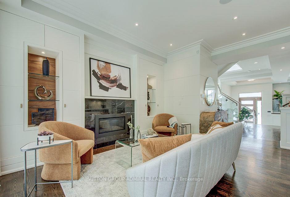 100 Parklea Dr, Toronto, ON M4G2J8 | 4 Bedroom 6 Bathroom Detached House | Image 18