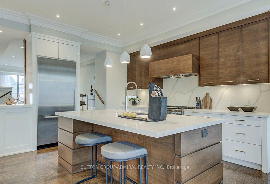 100 Parklea Dr, Toronto, ON M4G2J8 | 4 Bedroom 6 Bathroom Detached House | Image 22