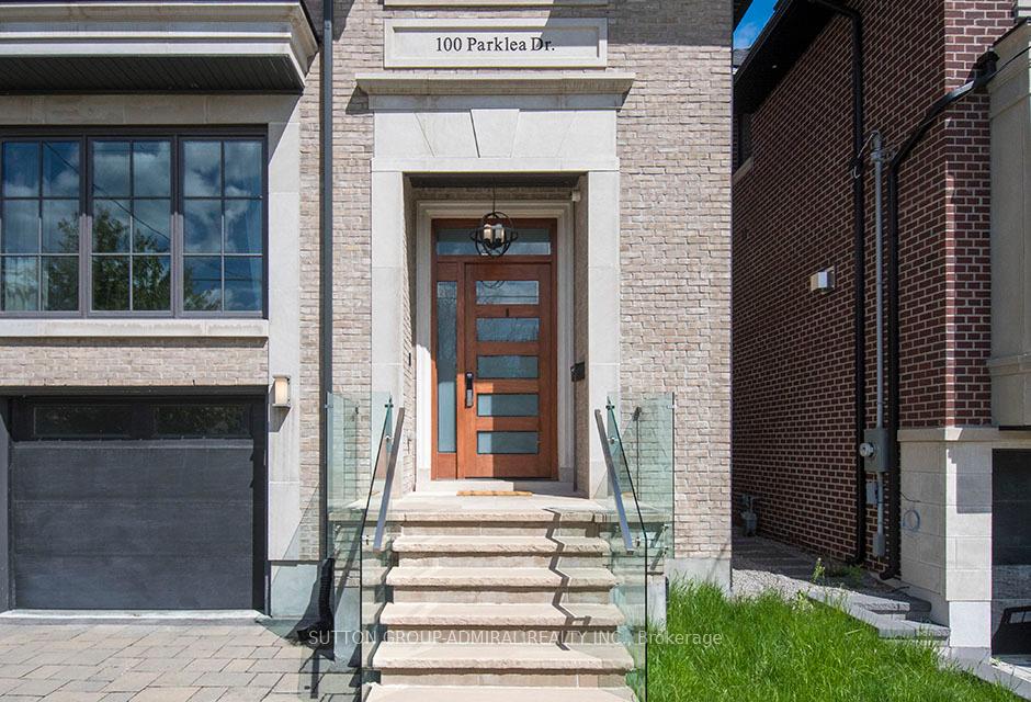 100 Parklea Dr, Toronto, ON M4G2J8 | 4 Bedroom 6 Bathroom Detached House | Image 4