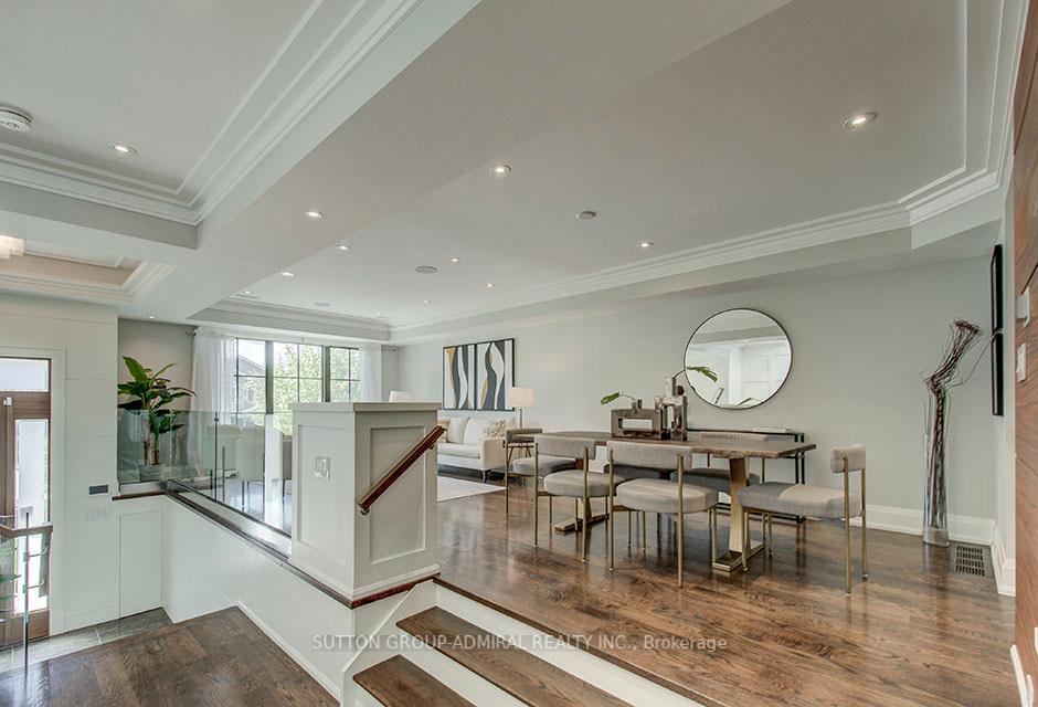 100 Parklea Dr, Toronto, ON M4G2J8 | 4 Bedroom 6 Bathroom Detached House | Image 9