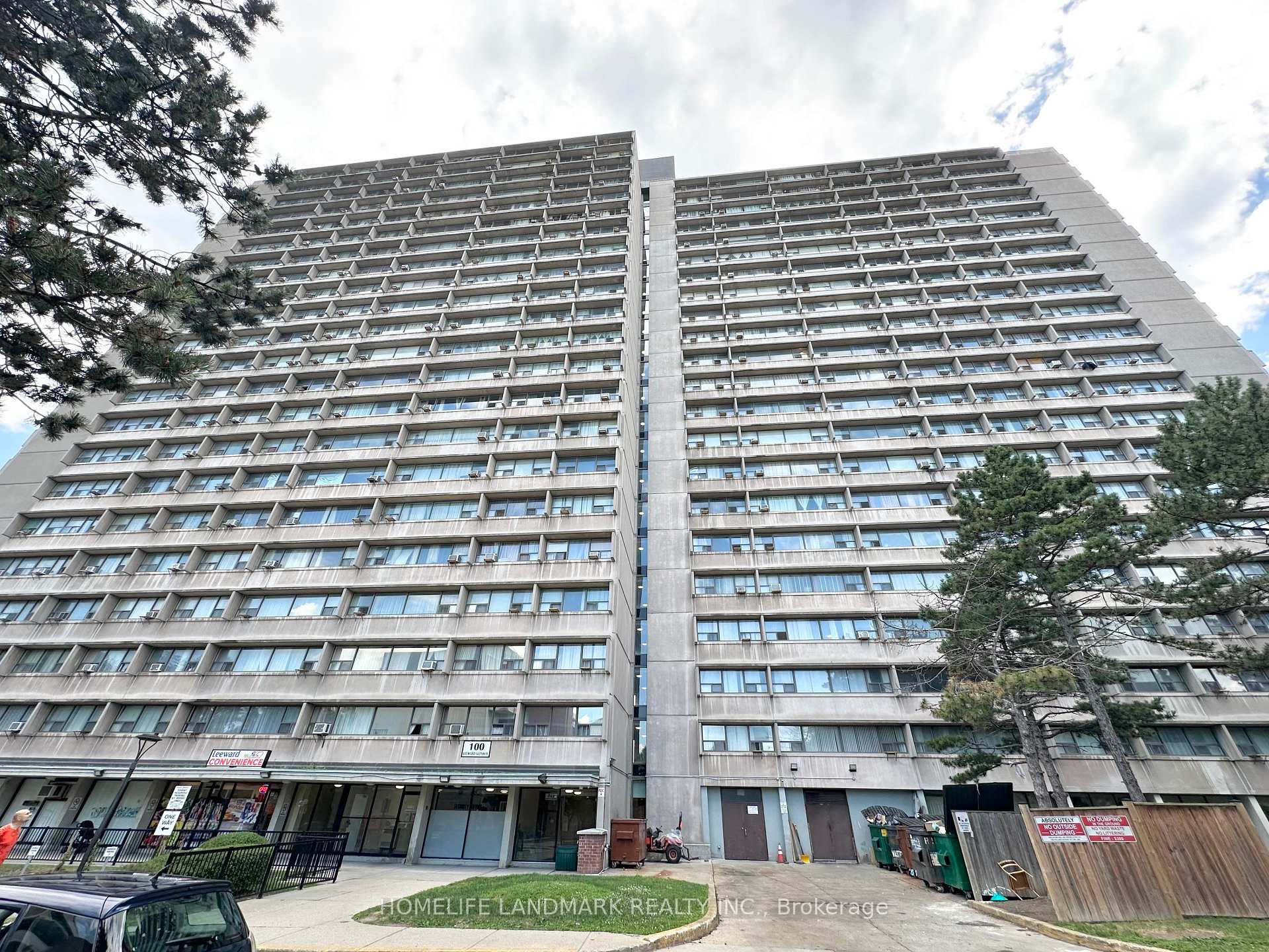 #312 - 100 Leeward Glwy, Toronto, ON M3C2Z1 | 1 Bedroom 1 Bathroom Condo Apt | Image 1