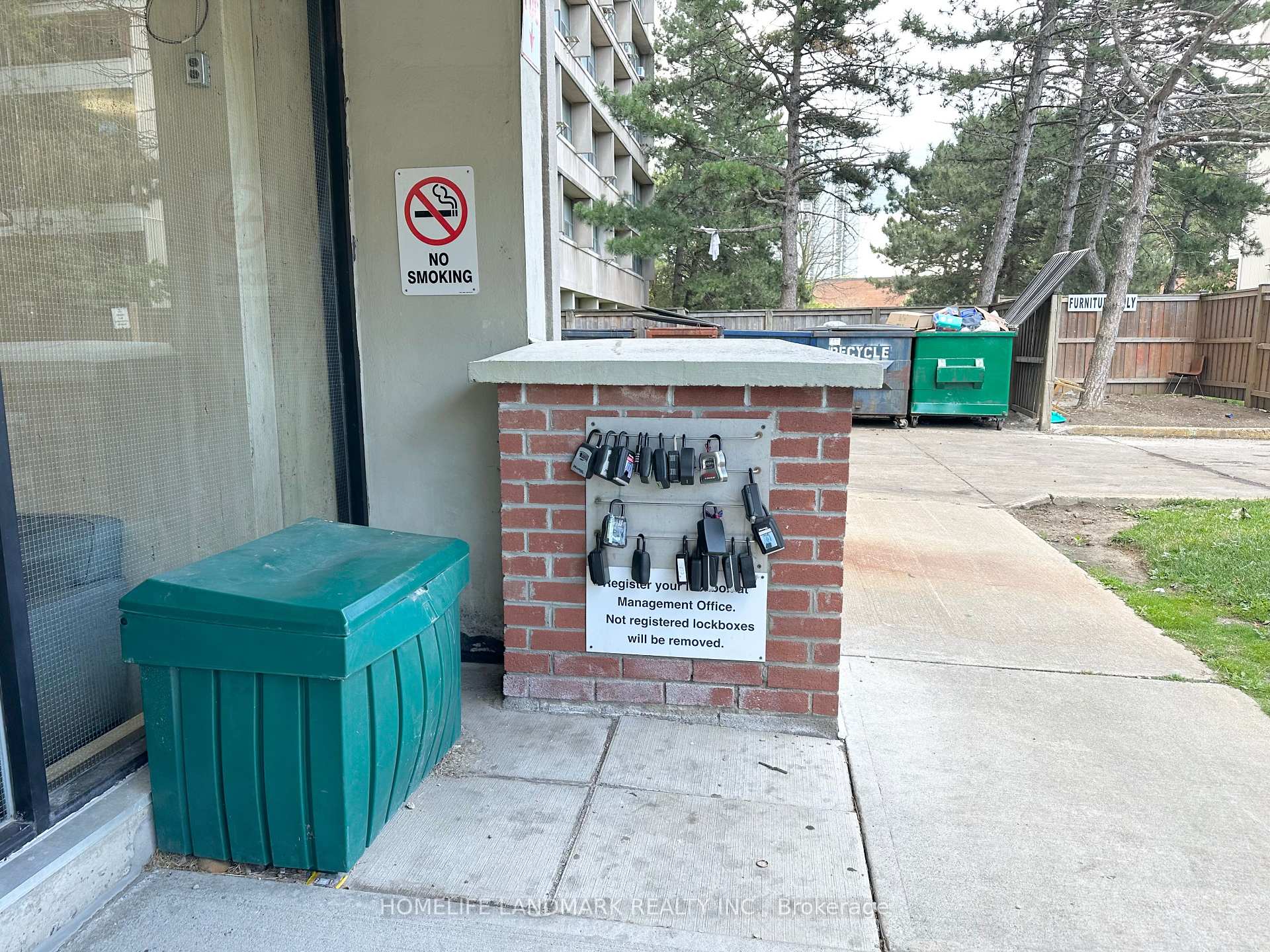 #312 - 100 Leeward Glwy, Toronto, ON M3C2Z1 | 1 Bedroom 1 Bathroom Condo Apt | Image 18