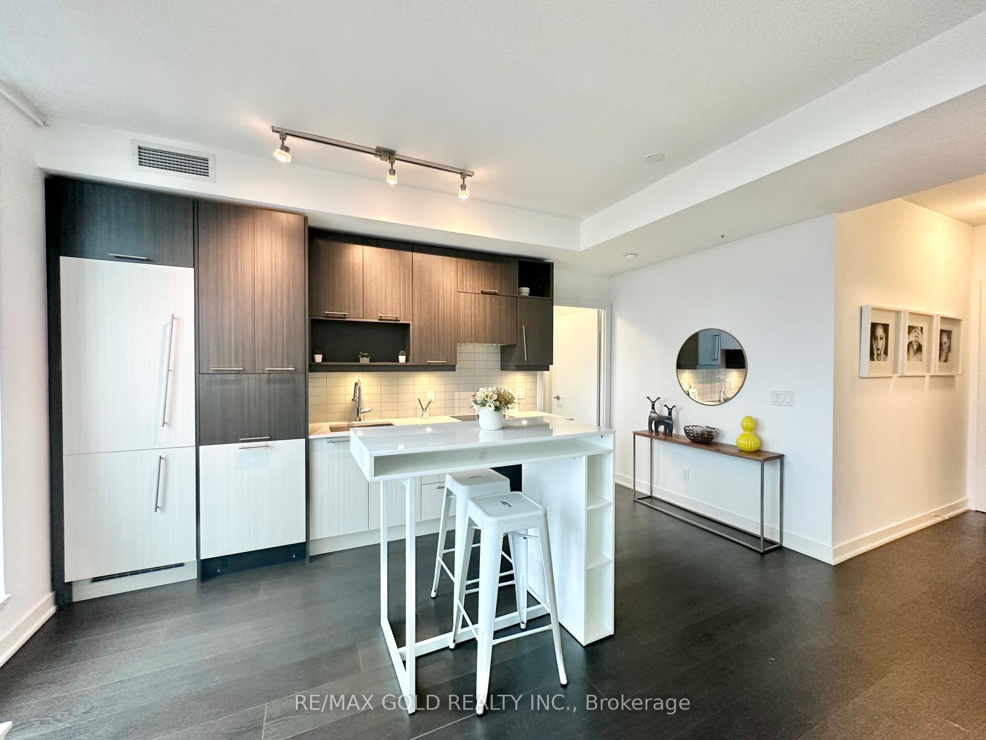 #2310 - 30 Nelson St, Toronto, ON M5V0H5 | 1 Bedroom 1 Bathroom Condo Apt | Image 13