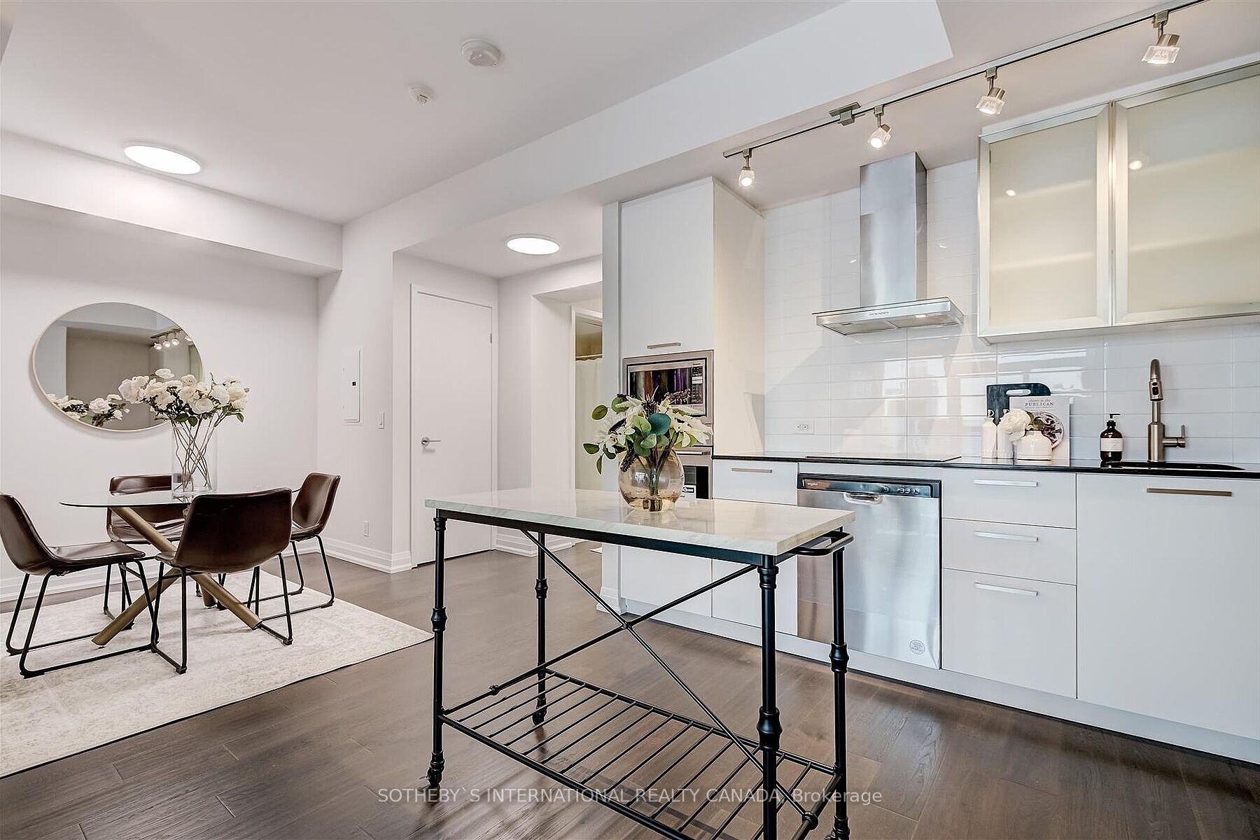 #4706 - 14 York St, Toronto, ON M5J0B1 | 1 Bedroom 1 Bathroom Condo Apt | Image 8