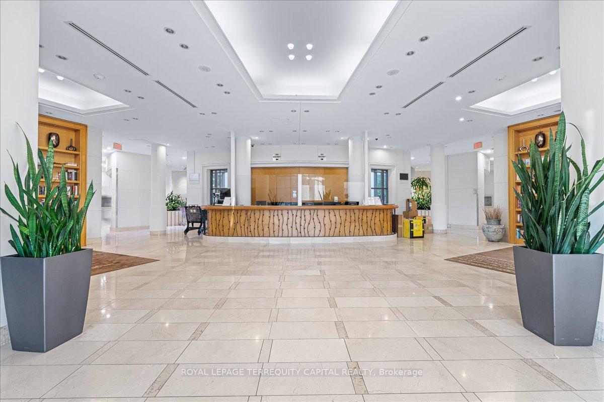 #205 - 503 Beecroft Rd, Toronto, ON M2N0A2 | 2 Bedroom 2 Bathroom Condo Apt | Image 5